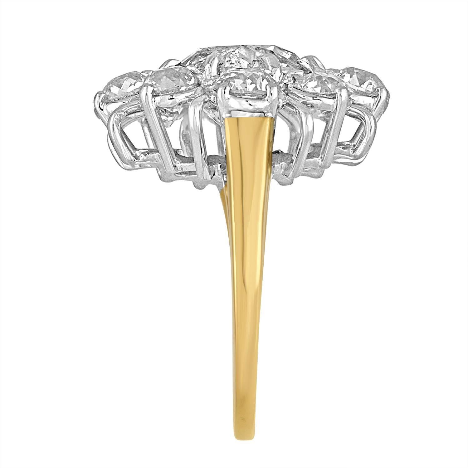 3.34 Carat Diamond Gold Platinum Flower Ring In New Condition For Sale In New York, NY