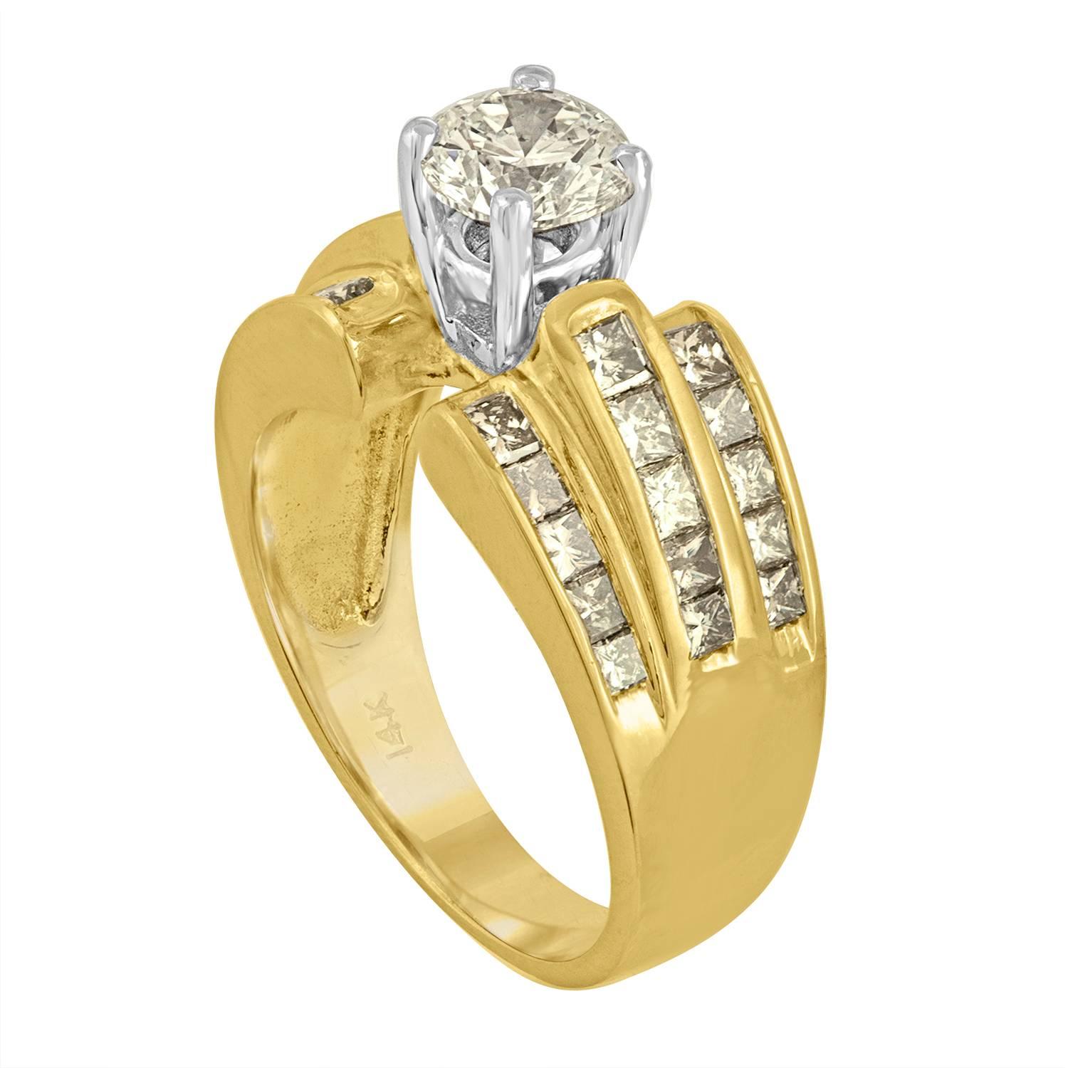 Women's 0.90 Carat Brilliant Diamond Two-Color Gold Ring For Sale