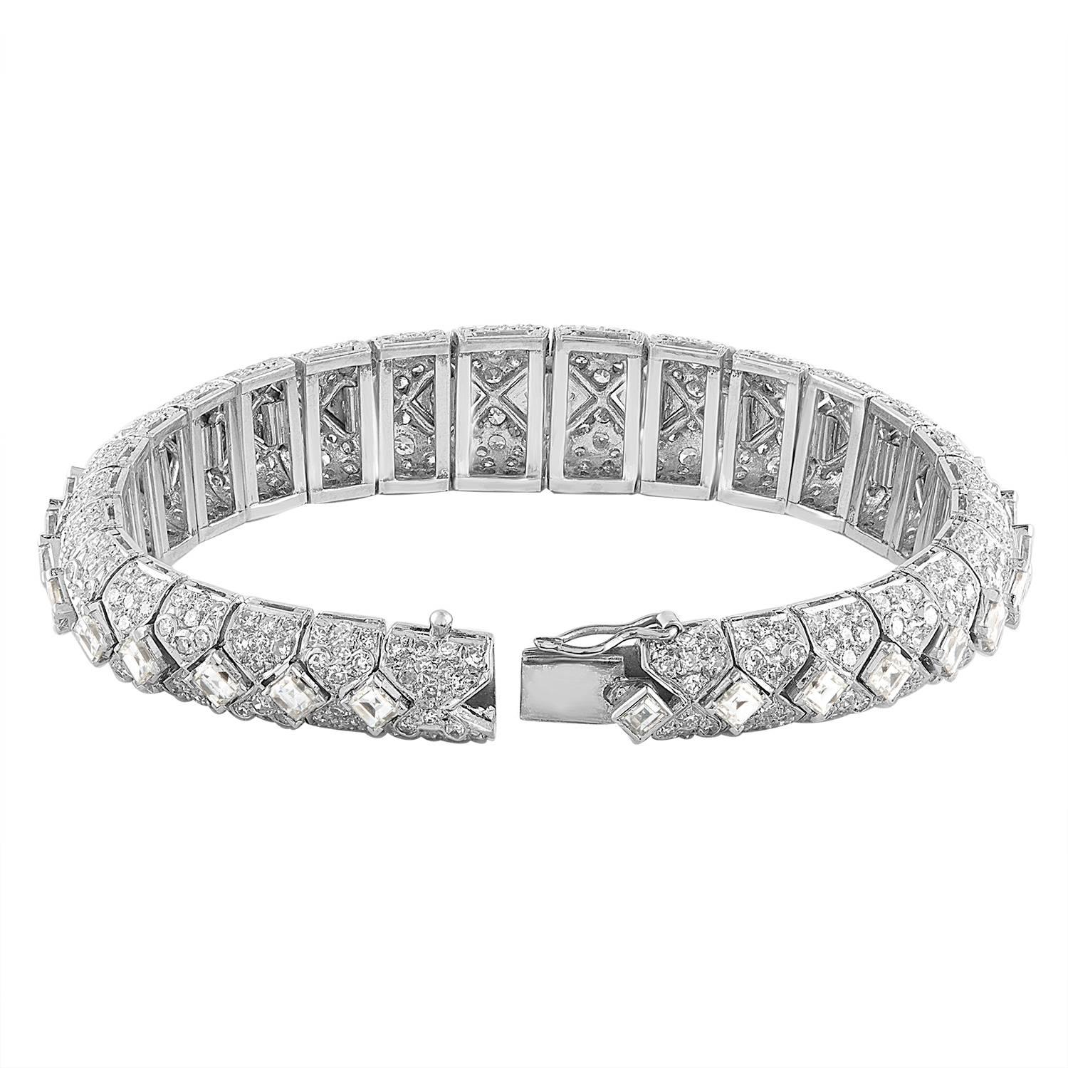 Asscher and Brilliant Diamonds Platinum Bracelet In New Condition In New York, NY