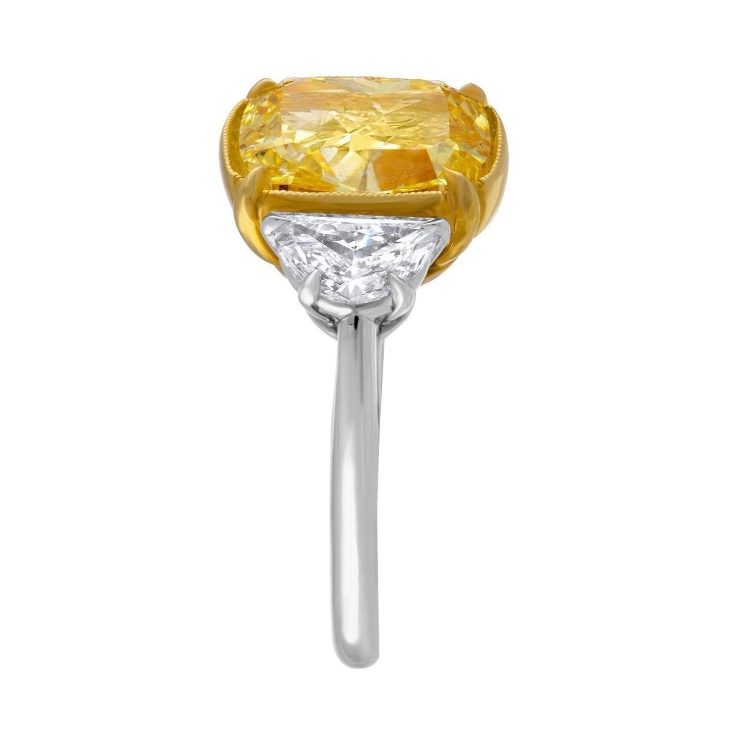 Contemporary 5.04 Carat Cushion Cut GIA Fancy Intense Yellow Diamond Gold Platinum Ring 