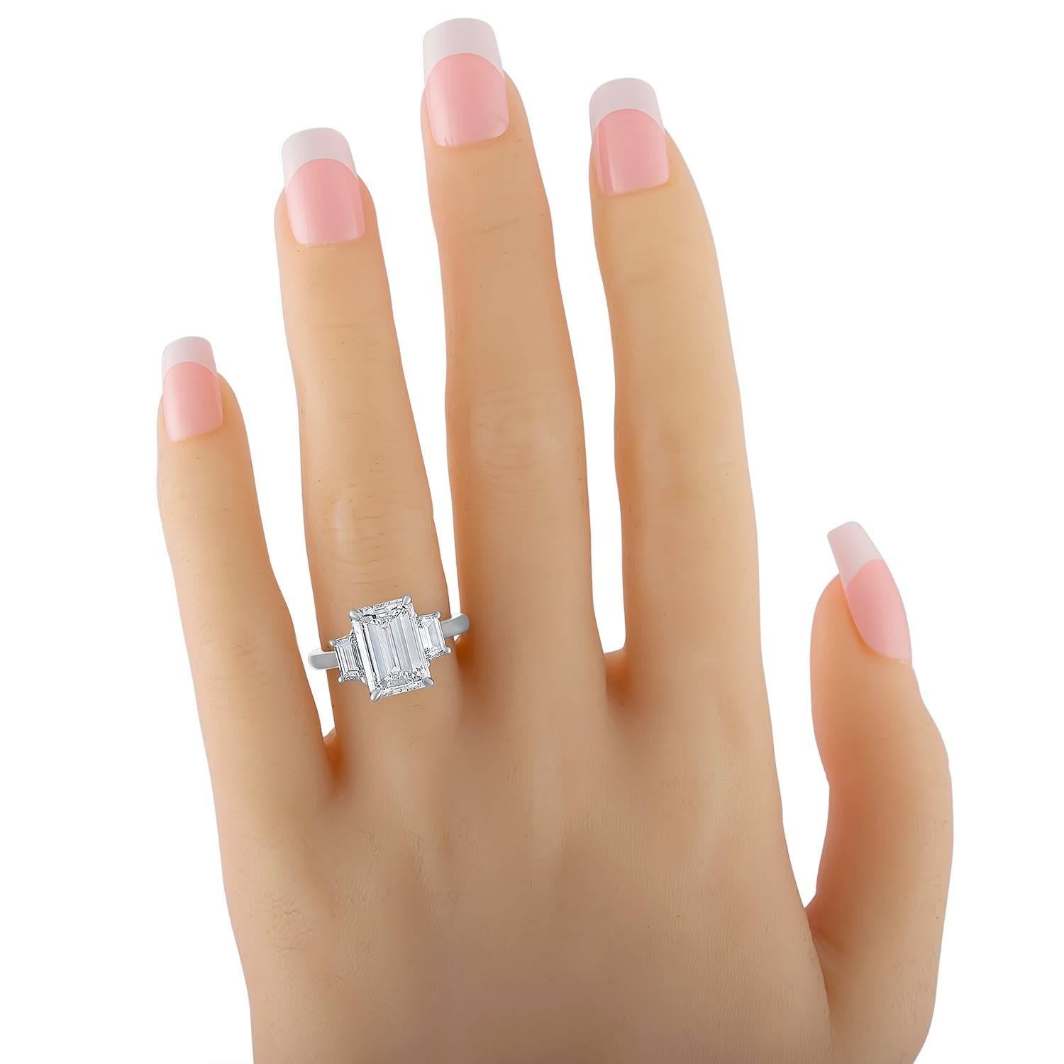 emerald cut with trapezoid side stones