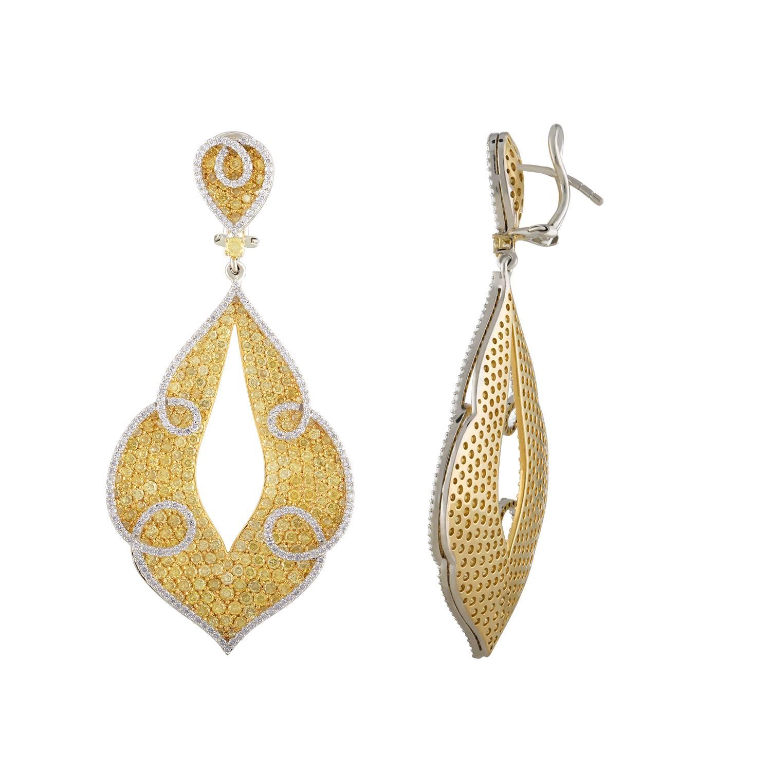 Round Cut 18 Karat Yellow and White Fashion Drop Earrings For Sale