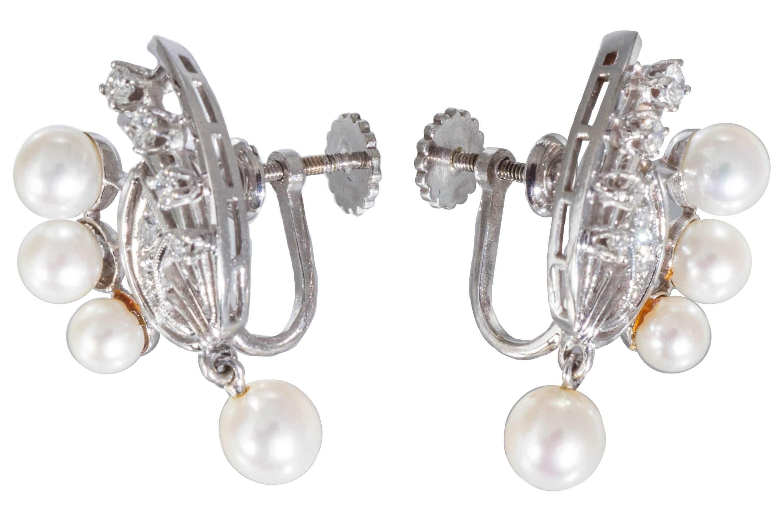 Retro Pearl Diamond Gold Screw Back Earrings In Excellent Condition For Sale In Chicago, IL