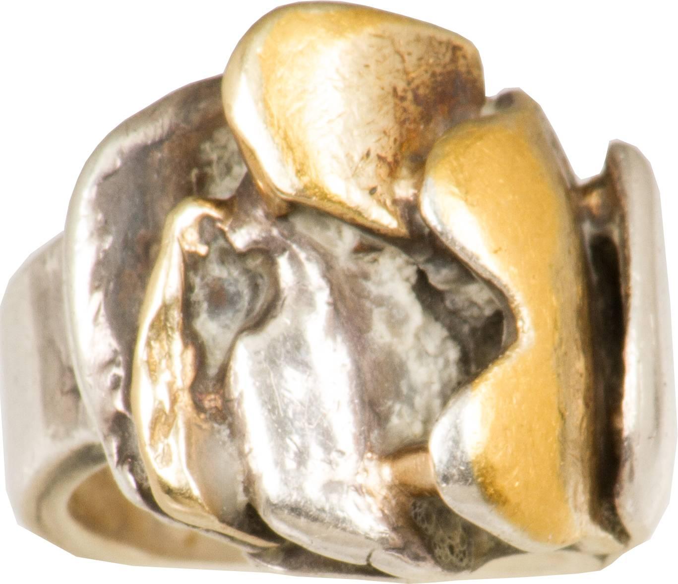 Brutalist Mid-Century Gold and Silver Ring by Miye Matsuka In Excellent Condition For Sale In Chicago, IL