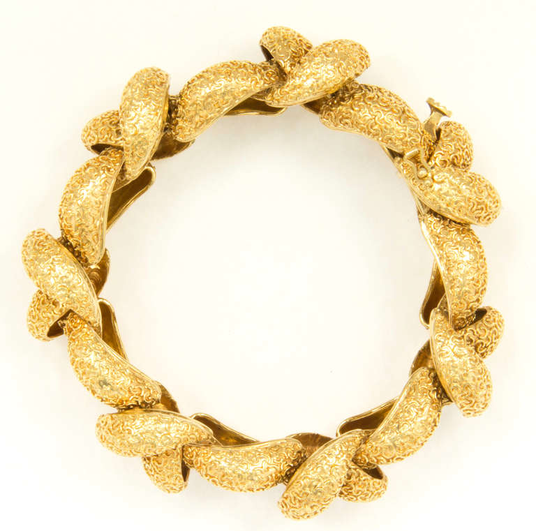 Women's Textured Heavy Gold Bracelet