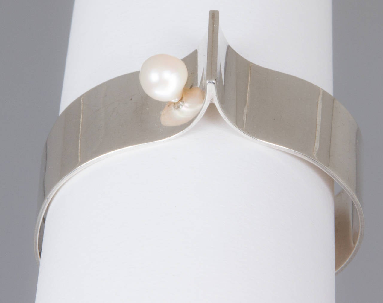 Modernist Sterling Silver and Pearl Cuff by Bill and Patsy Roach 1