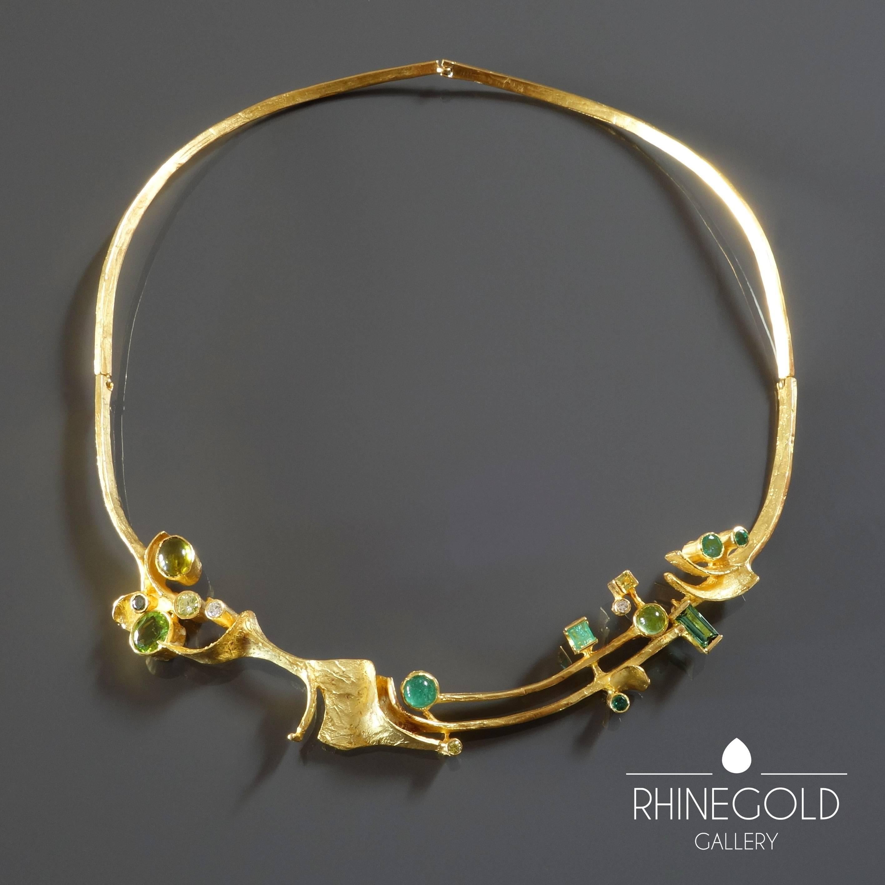 Klaus Neubauer 1970s Unique Modernist Green Gemstones Gold Necklace For Sale 1