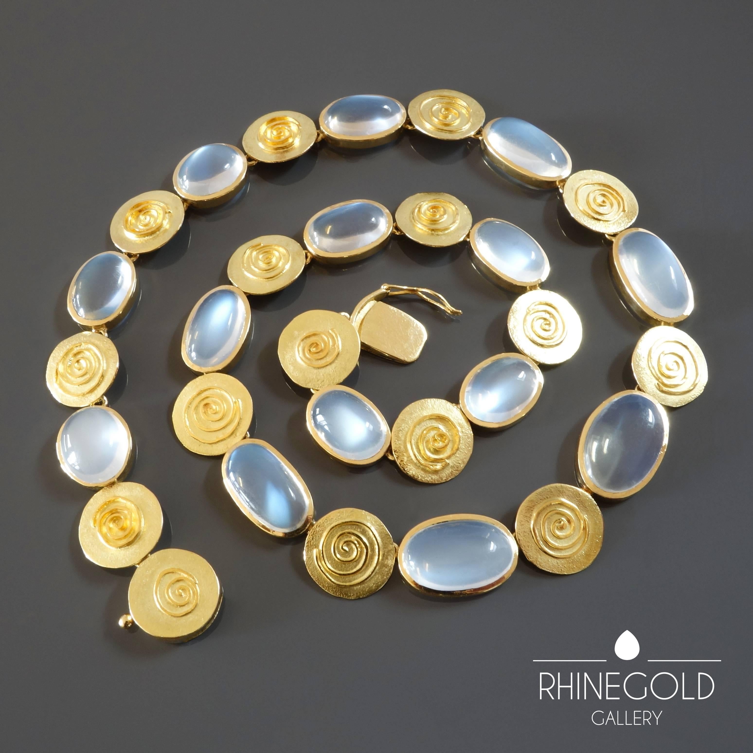 Käthe Ruckenbrod Modernist Moonstone Gold Necklace In Excellent Condition For Sale In Dusseldorf, NRW