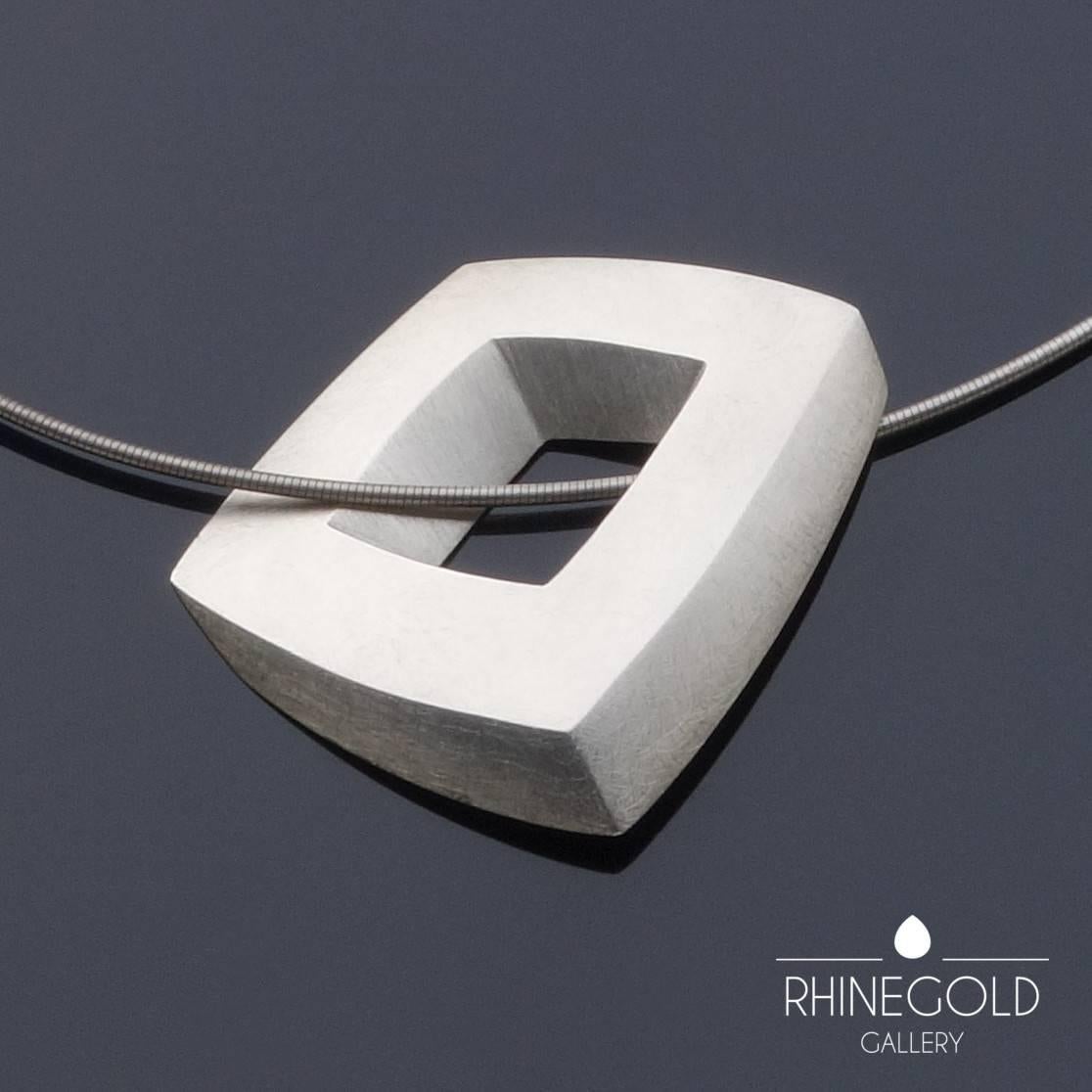 1990s Claude Chavent French Illusionistic Cube Silver Pendant Necklace 1