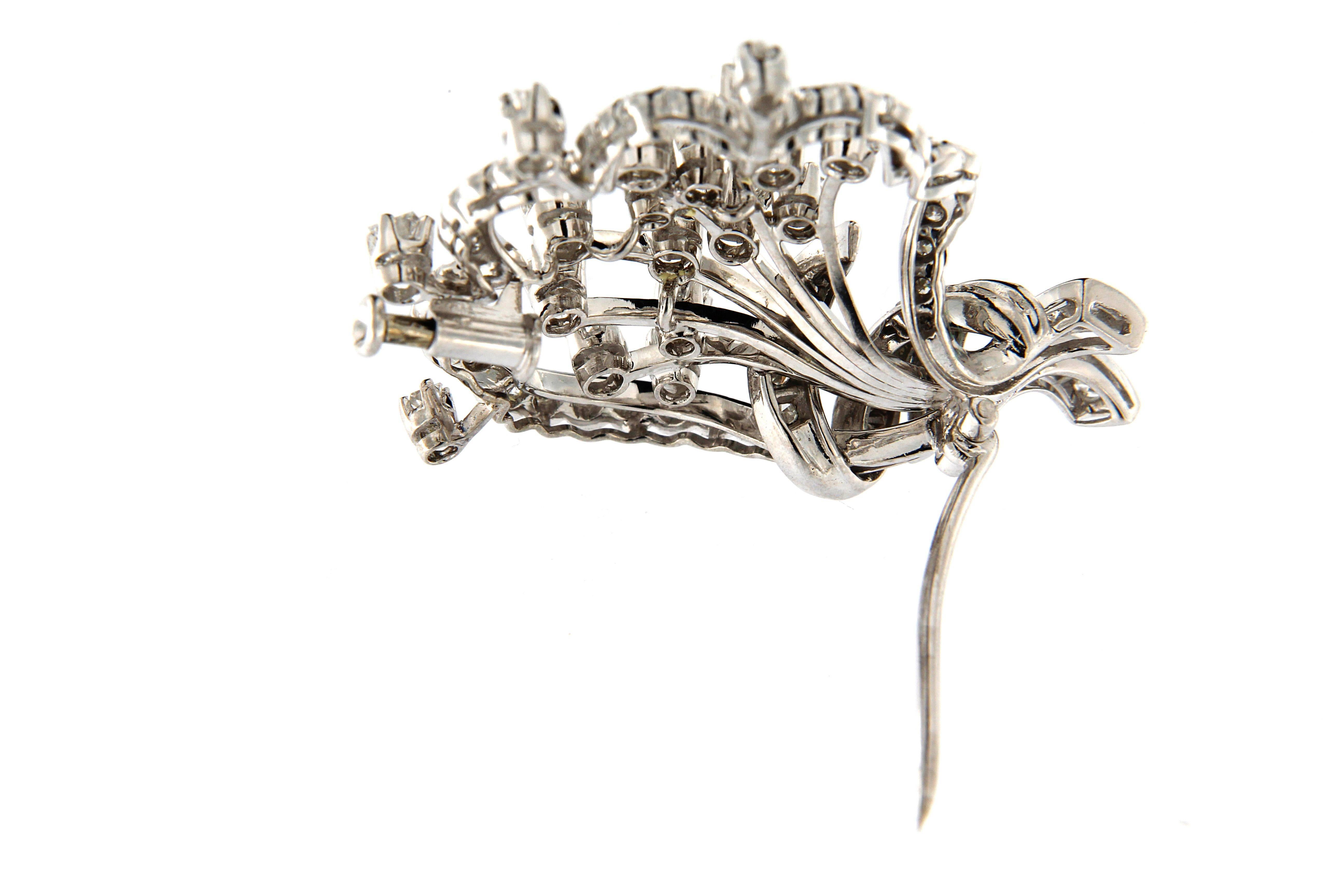 Flower bouquet brooche with diamonds In Excellent Condition For Sale In Florence, IT