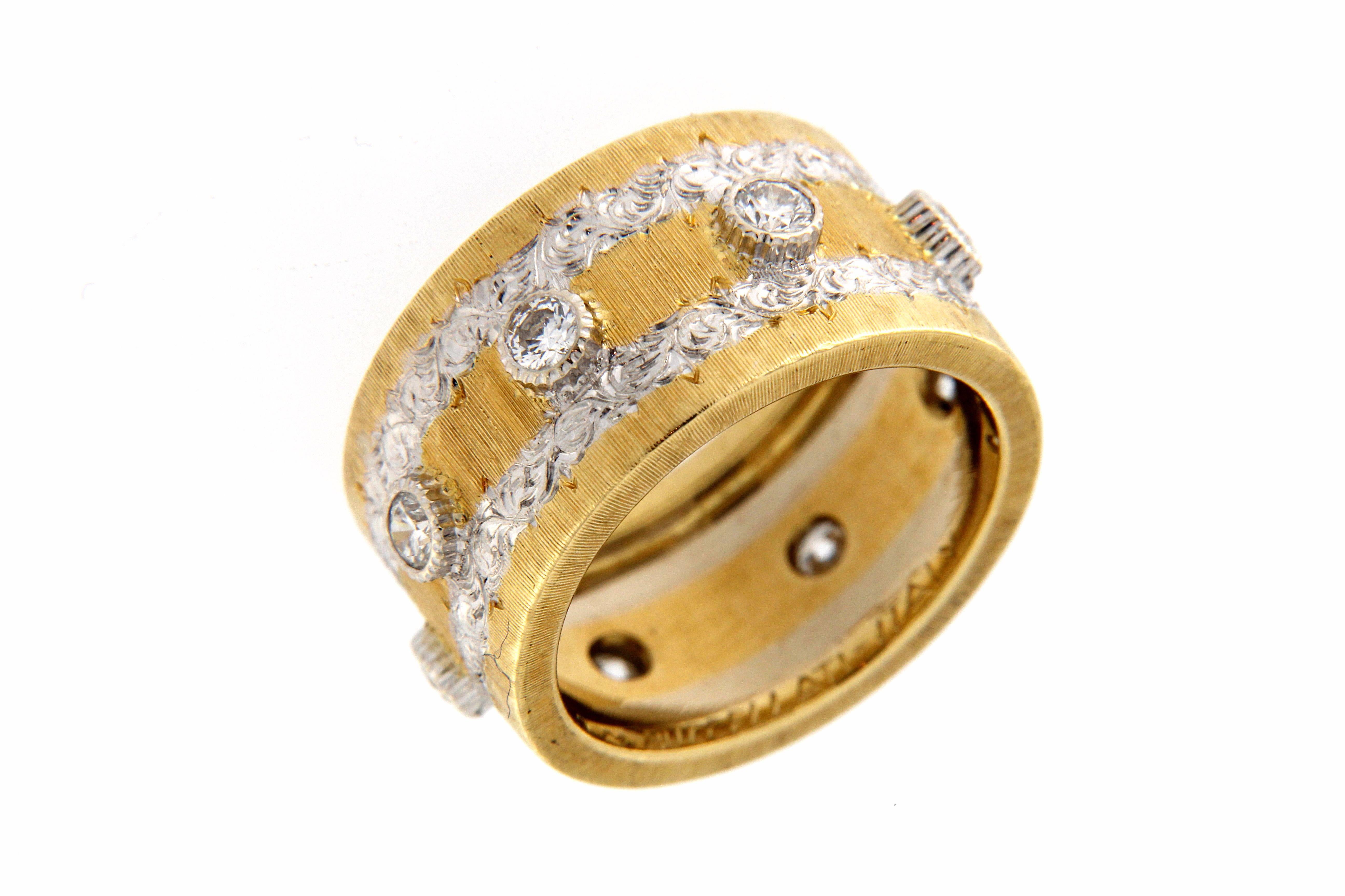 Perfect conditions, as new for this Eternelle Mario Buccellati. For the particularity of the work, this ring cannot be sized. the size is 12 ( italian size ).
this particular workmanship called 