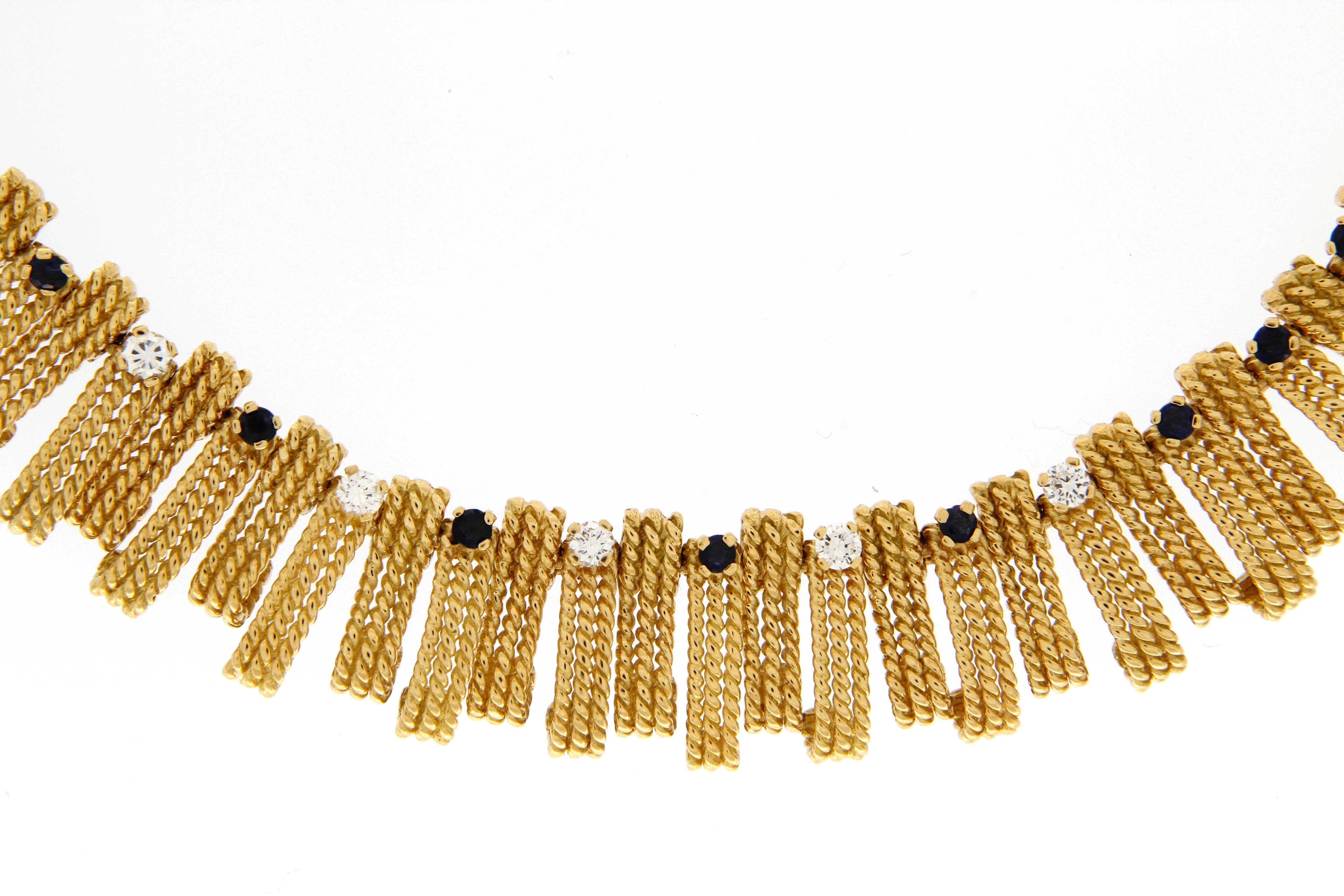 1980s Tiffany & Co. Sapphire Diamond Gold Necklace In Excellent Condition For Sale In Florence, IT