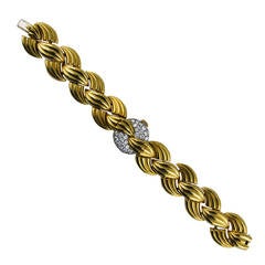 Van Cleef & Arpels Gold and Diamond Concealed Dial Bracelet Wristwatch 5