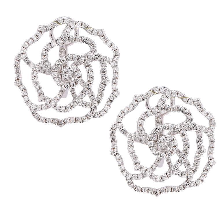 2 3 Carats Rose Shape Diamond Earrings For At 1stdibs 2 3 Carats Rose Shape Diamond Earrings For