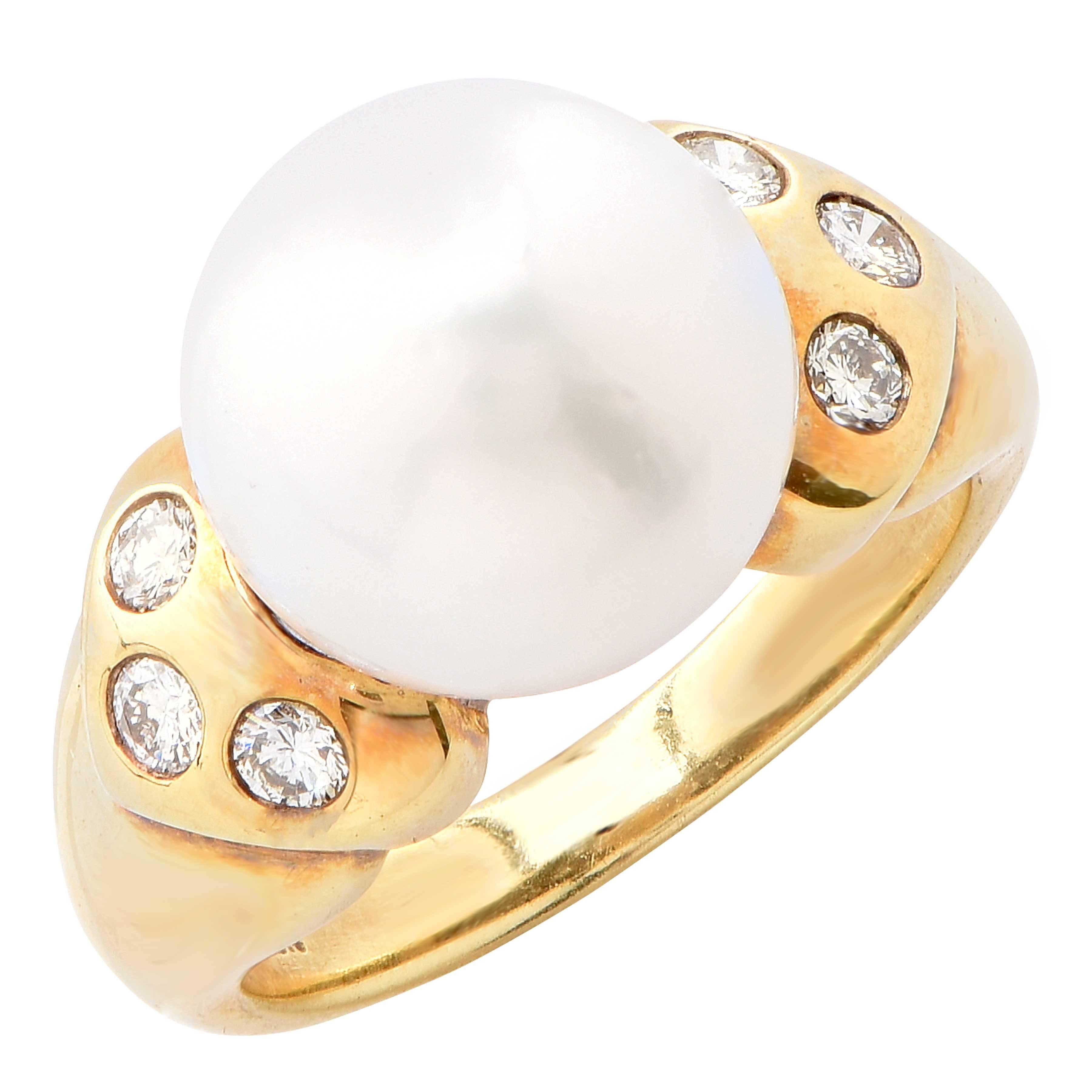 Cultured Pearl Diamond Gold Ring