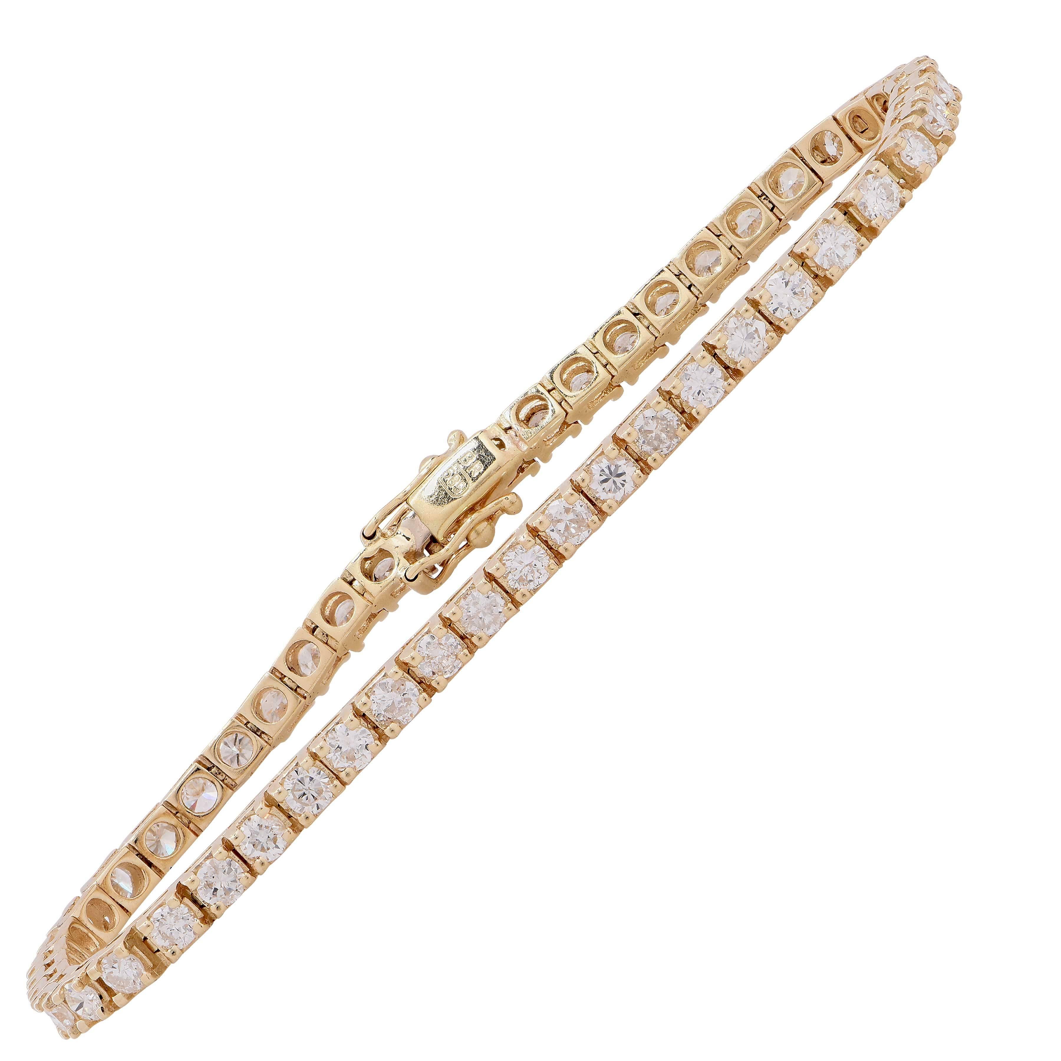 Bracelet tennis à griffes en or jaune serti de diamants de 5 carats