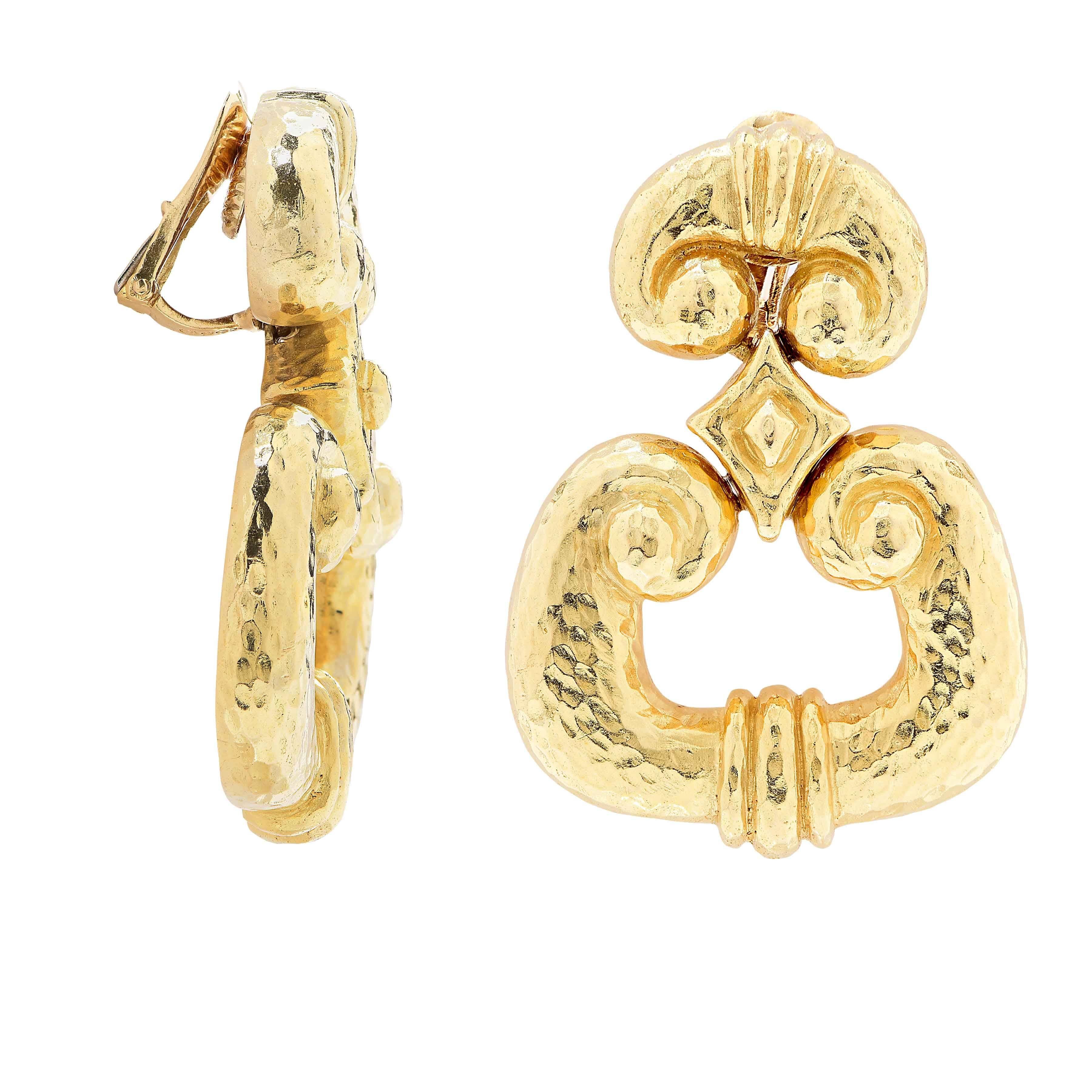 David Webb Large 18 Karat Yellow Gold Door Knocker Earrings.

Metal Type: 18 Karat Yellow Gold (tested and/or stamped)
Metal Weight: 49.4 Grams