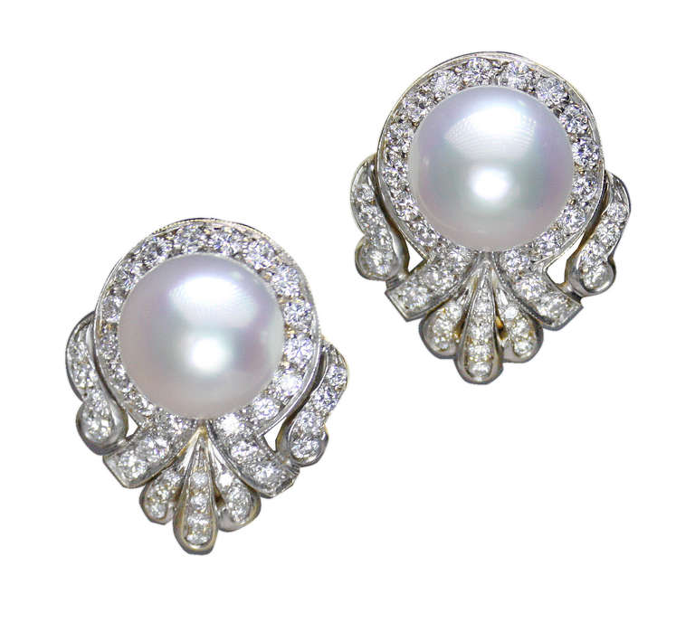 Perlen- und 2,3 Karat Diamant-Ohrringe von Balogh im Zustand „Hervorragend“ im Angebot in Bay Harbor Islands, FL