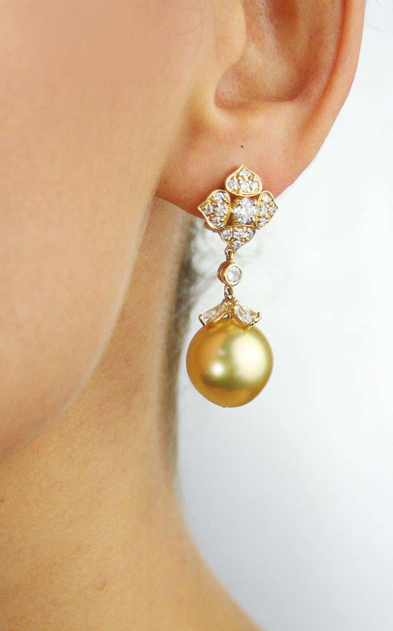 4.05 Carat Diamond and Golden South Sea Pearl Ear Clips with Removable Tassel For Sale 1