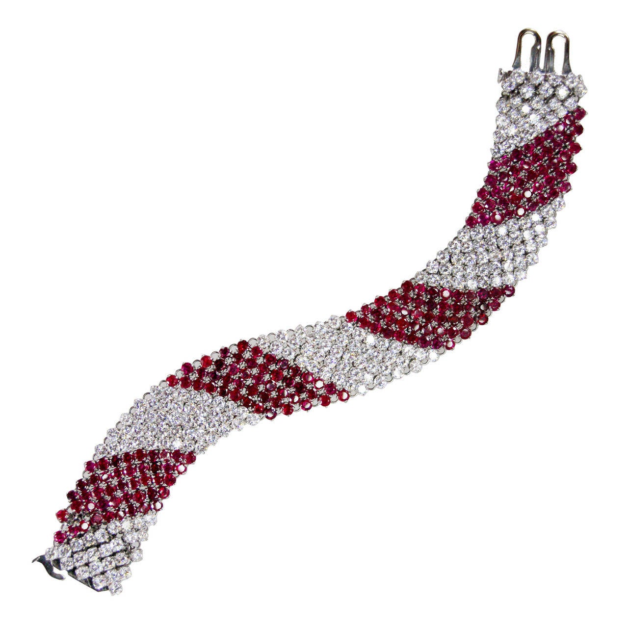 16 Carats Diamond and 19 Carats Ruby 18 Karat White Gold Bracelet For Sale