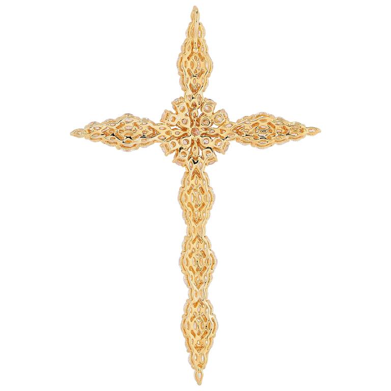 Croix en or jaune 18 carats avec grand diamant de 10,93 carats En vente sur  1stDibs