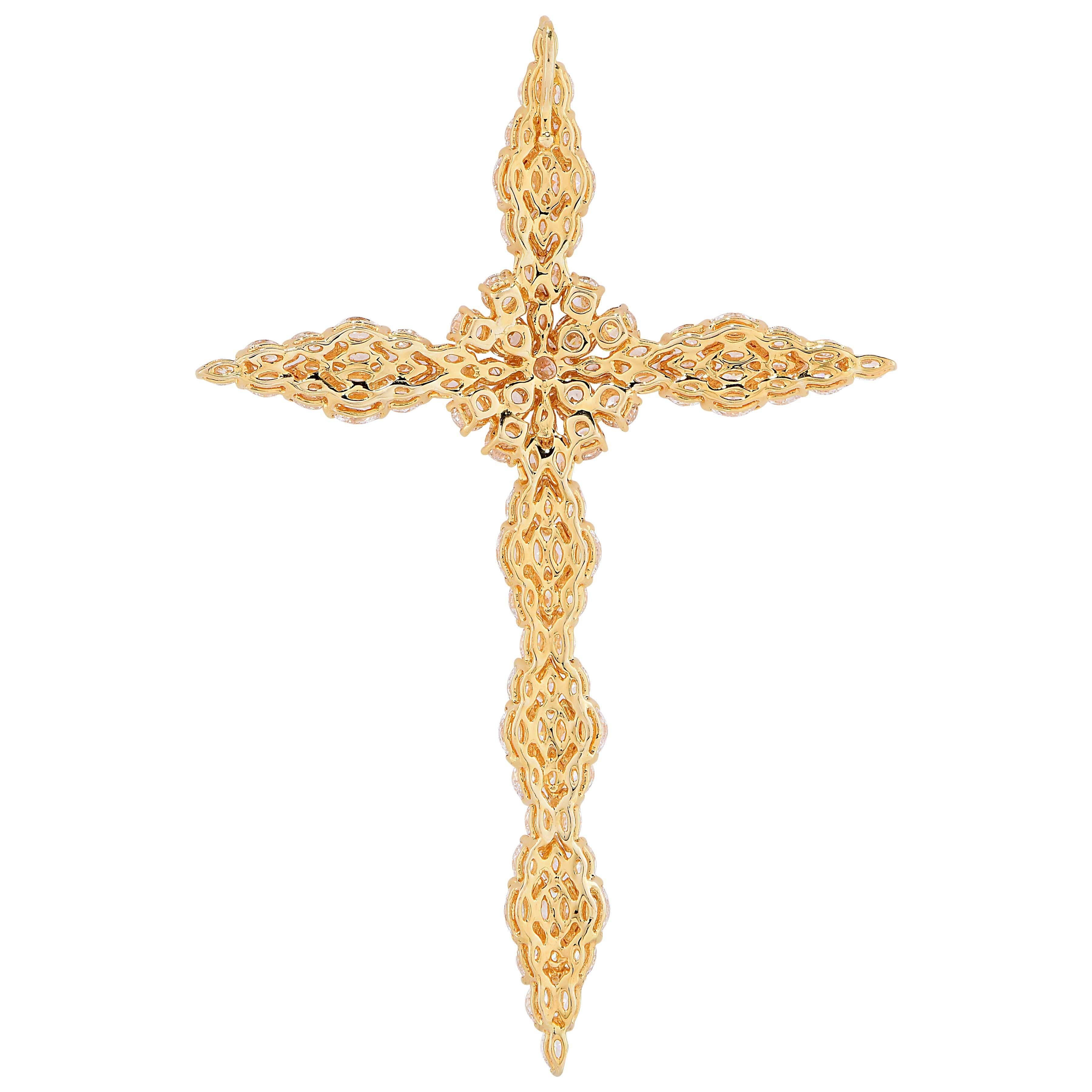 Croix en or jaune 18 carats avec grand diamant de 10,93 carats Neuf - En vente à Bay Harbor Islands, FL