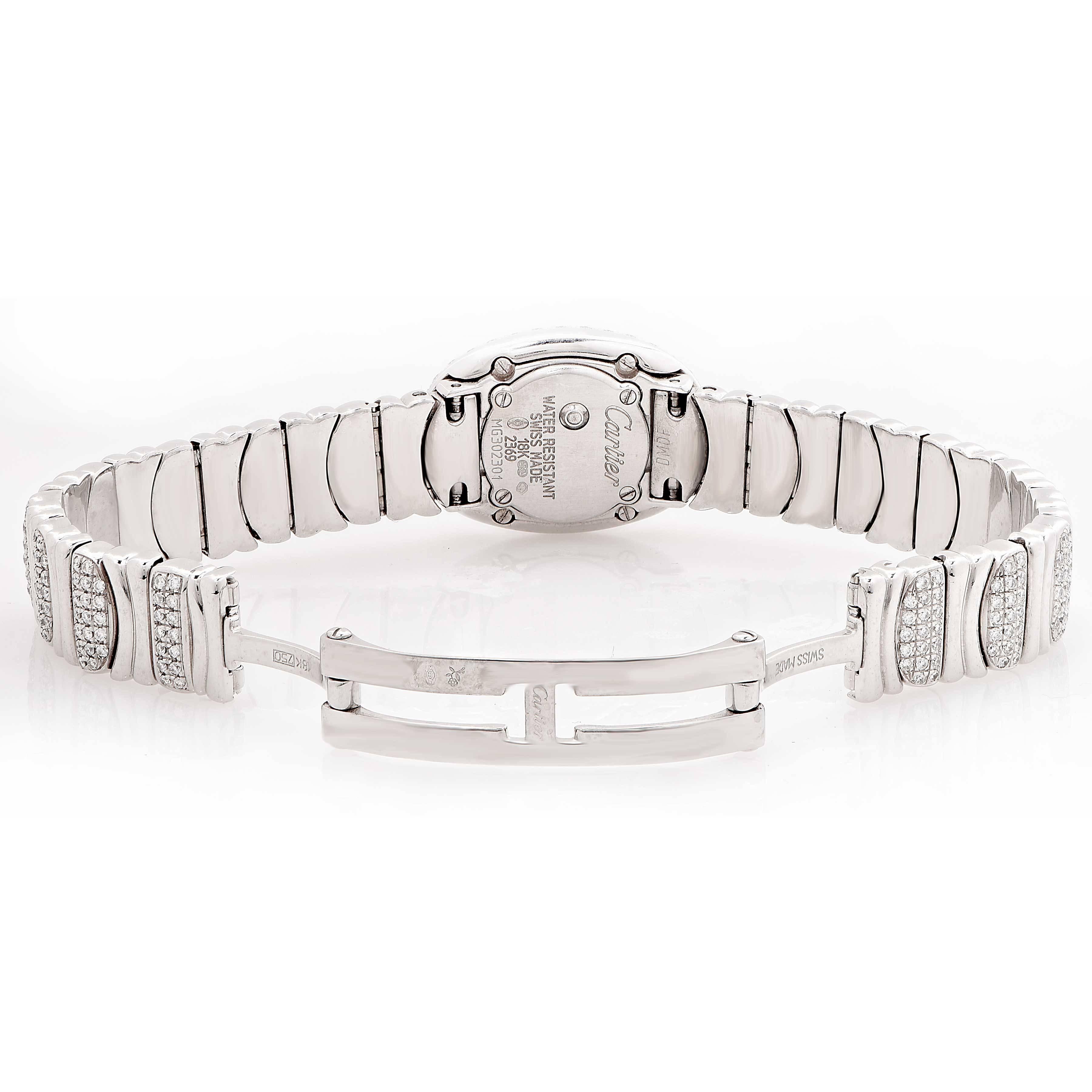 Cartier Montre-bracelet Baignoire pour femme en or blanc avec mini bracelet et quartz et diamants Bon état - En vente à Bay Harbor Islands, FL