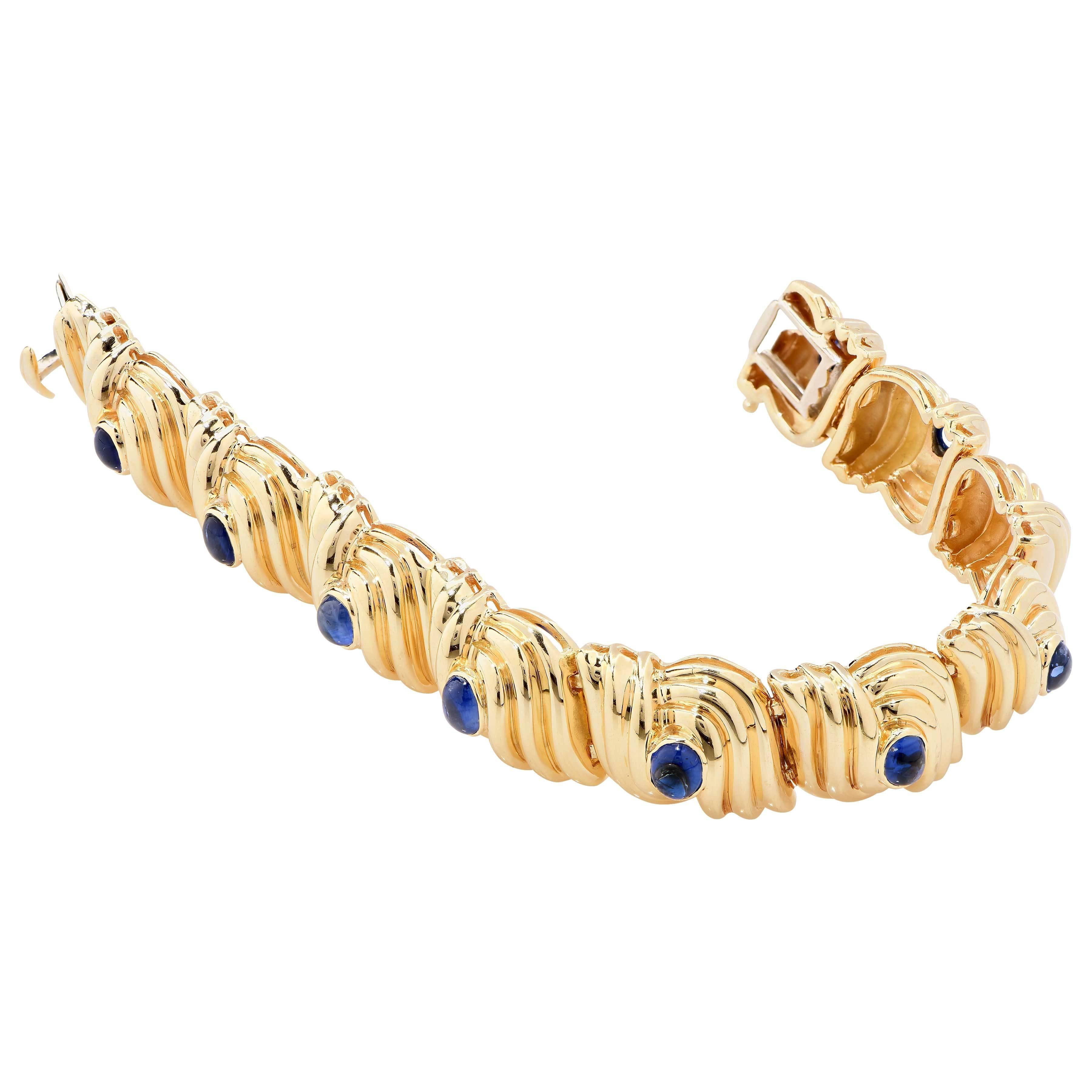  5 Carat 1980s Retro Sapphire Yellow Gold Bracelet In Excellent Condition In Bay Harbor Islands, FL