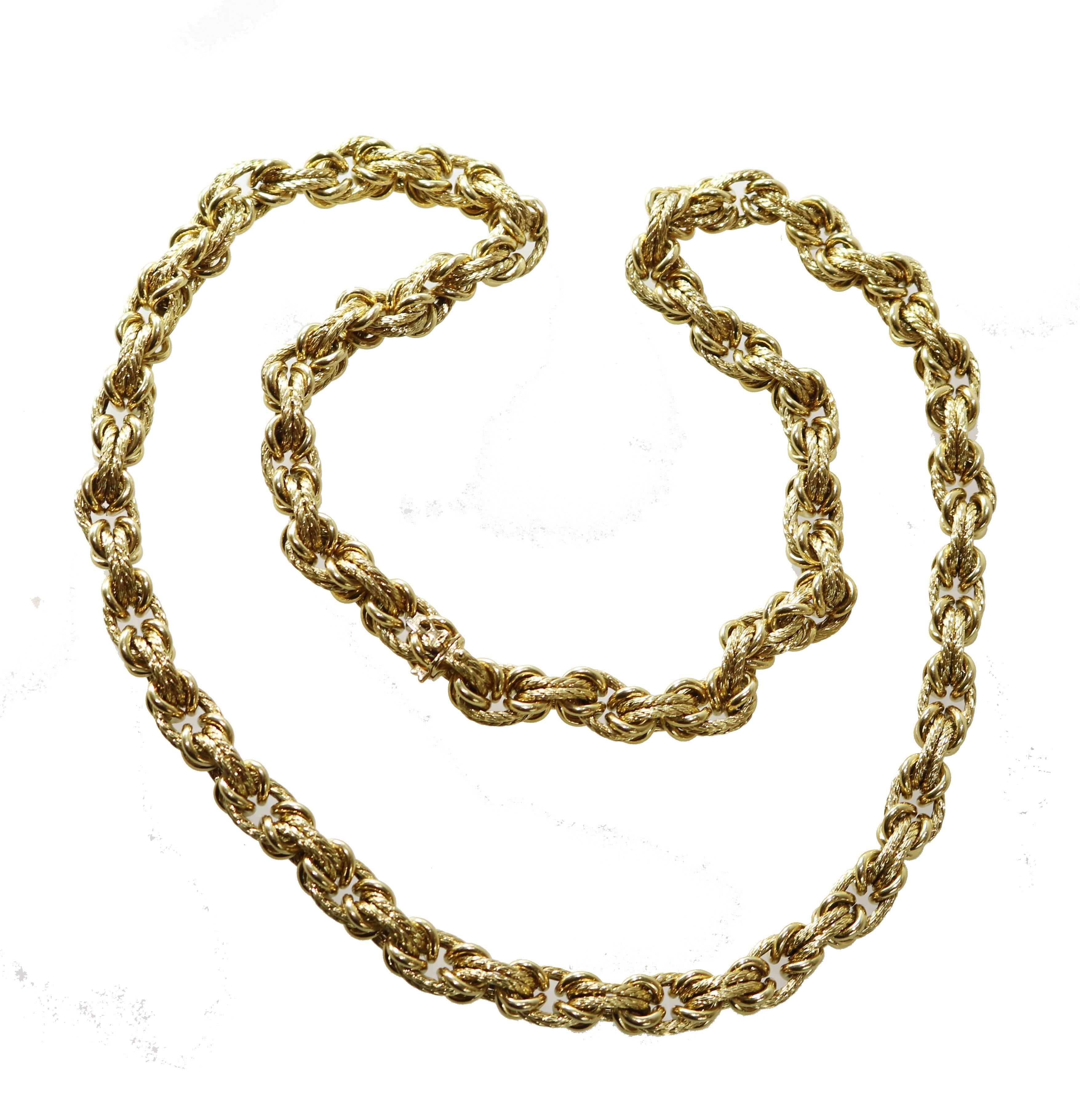 Women's  1970s Van Cleef & Arpels 30 Inch Gold Chain Necklace 