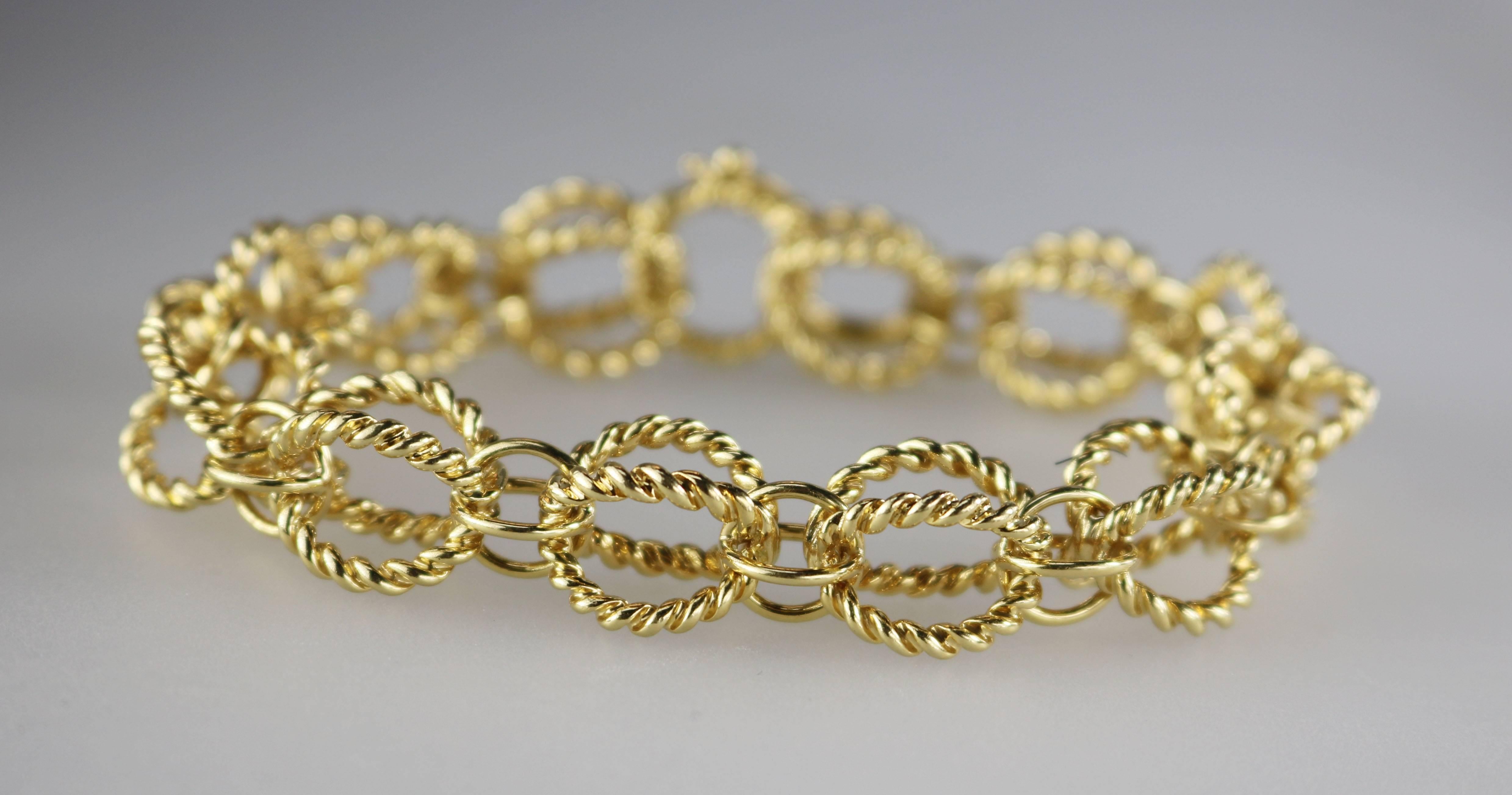 Tiffany & Co. Schlumberger circle rope bracelet in 18k gold. 
Current retail is $8,200  Signed Tiffany & Co. Schlumberger
Length 7.75 inches