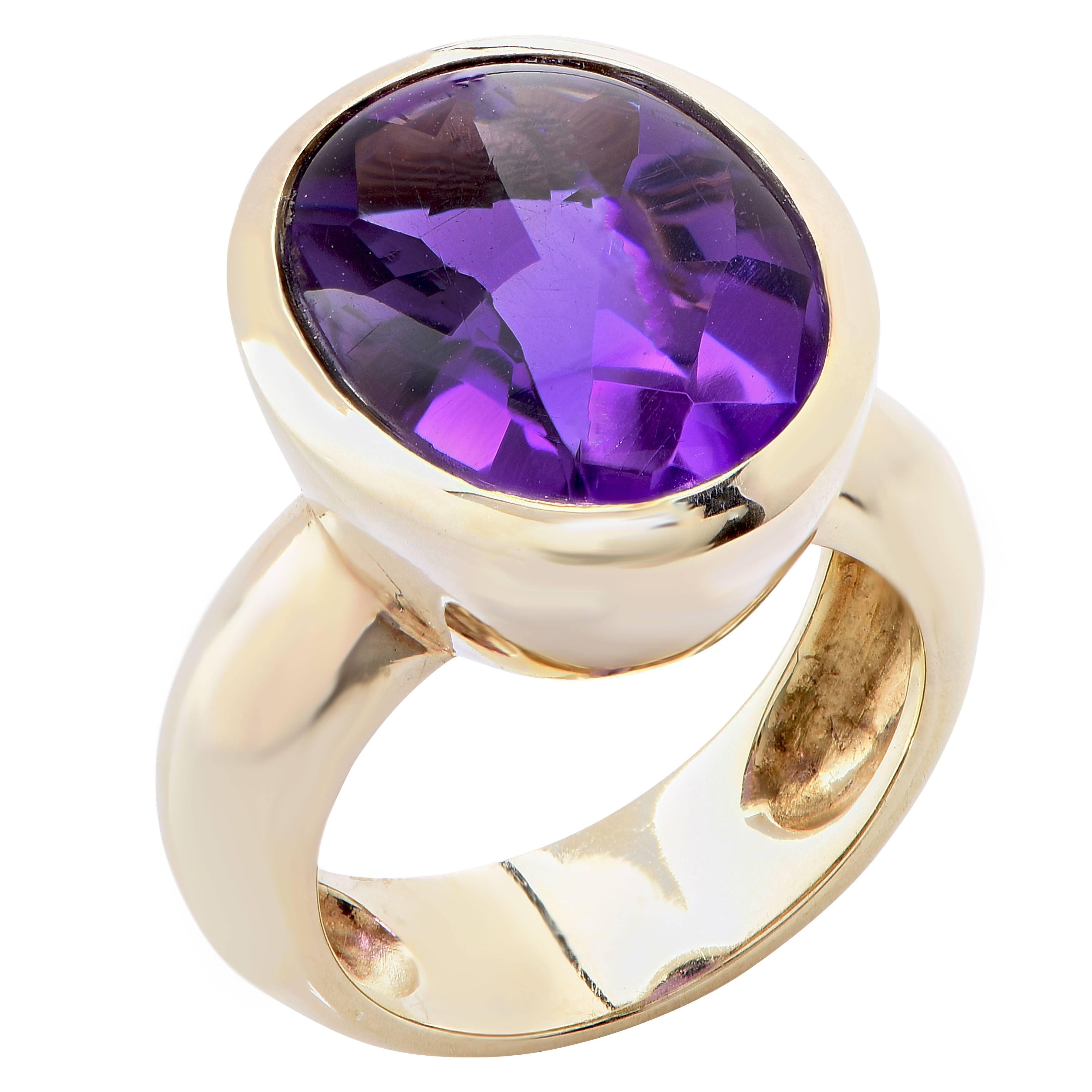 Aletto & Co. Natural 14 Carat Amethyst Cabochon Gold Bezel Set Ring For Sale