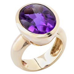 etto & Co. Ring mit natürlichem 14 Karat Amethyst-Cabochon in Gold mit Lünette