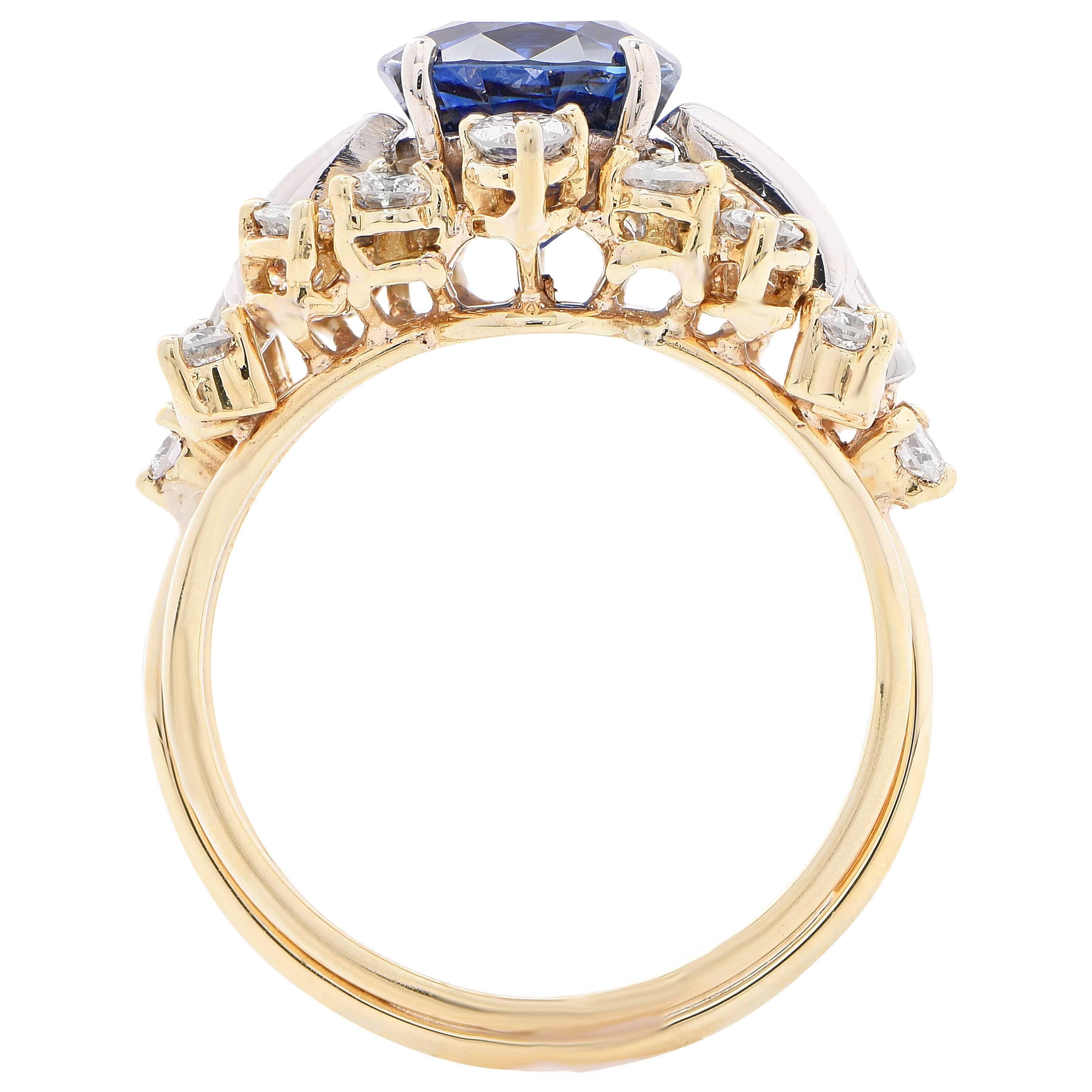 3.35 Carat Natural Oval Sapphire Diamond 18 Karat Yellow Gold Ring 1
