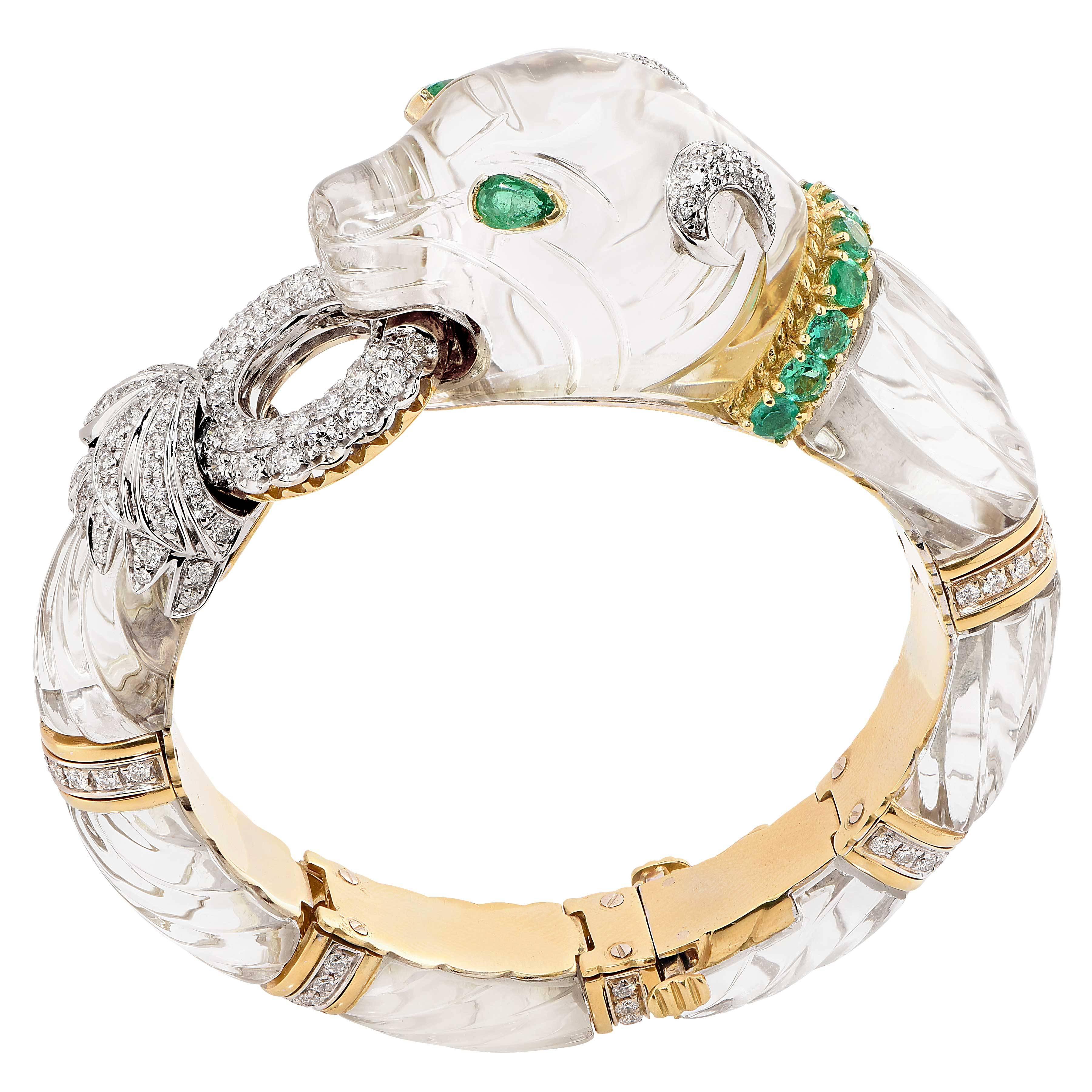 Rock Crystal Emerald Diamond Gold Panther Bangle Bracelet In Excellent Condition In Bay Harbor Islands, FL