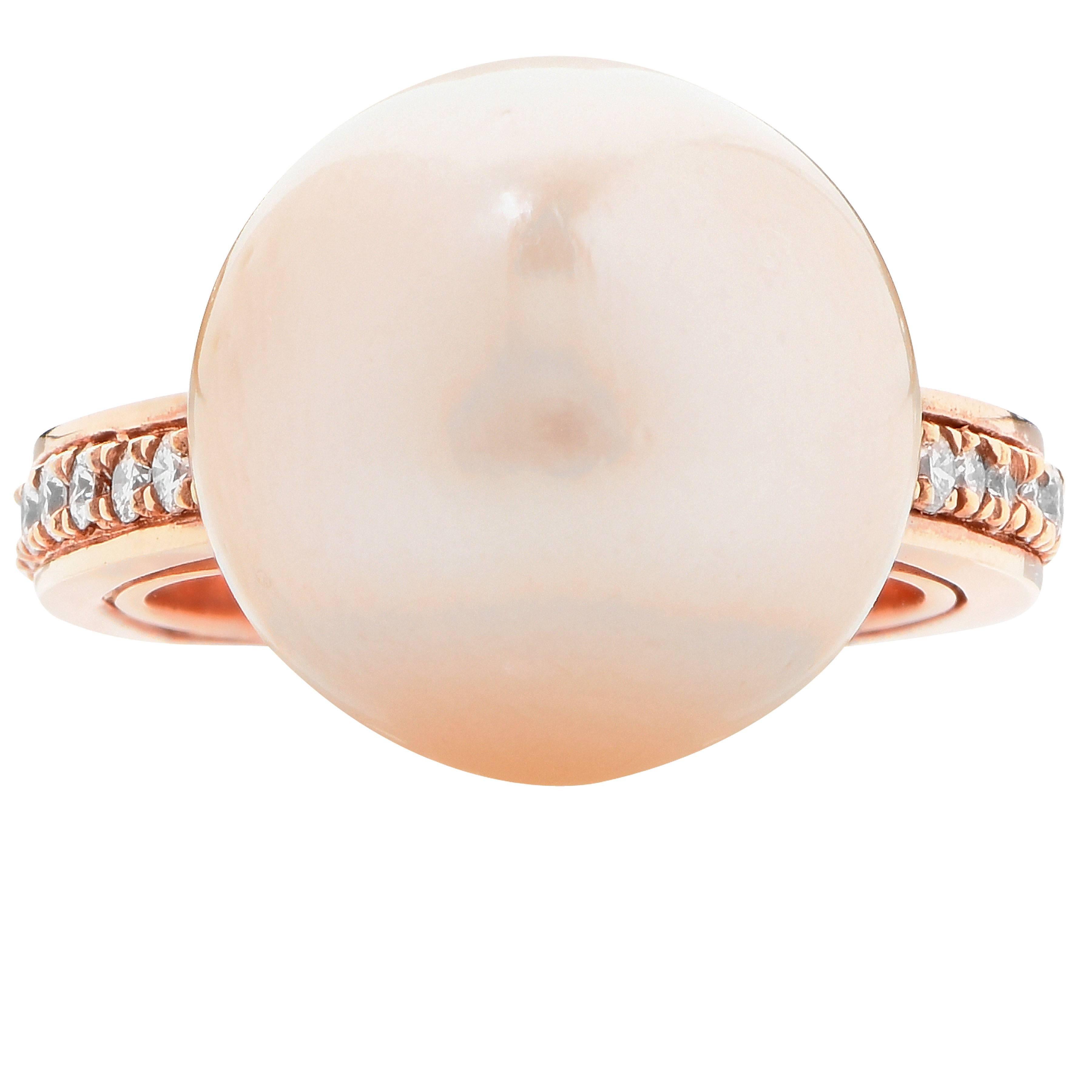 Golden Pearl Diamond Rose Gold Ring In Excellent Condition For Sale In Bay Harbor Islands, FL
