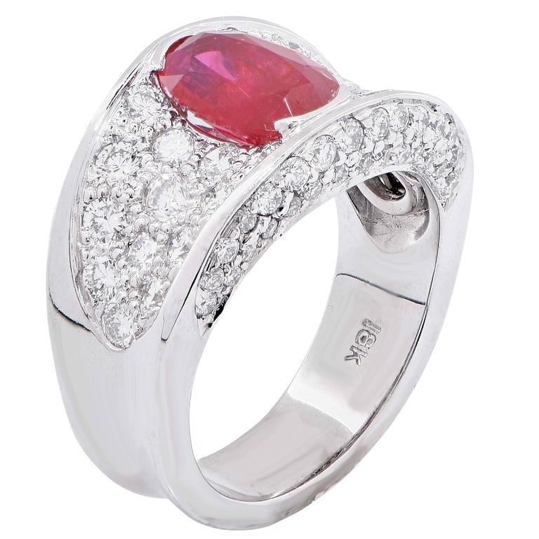 2.35 Carat Natural Ruby Diamond White Gold Ring For Sale at 1stdibs