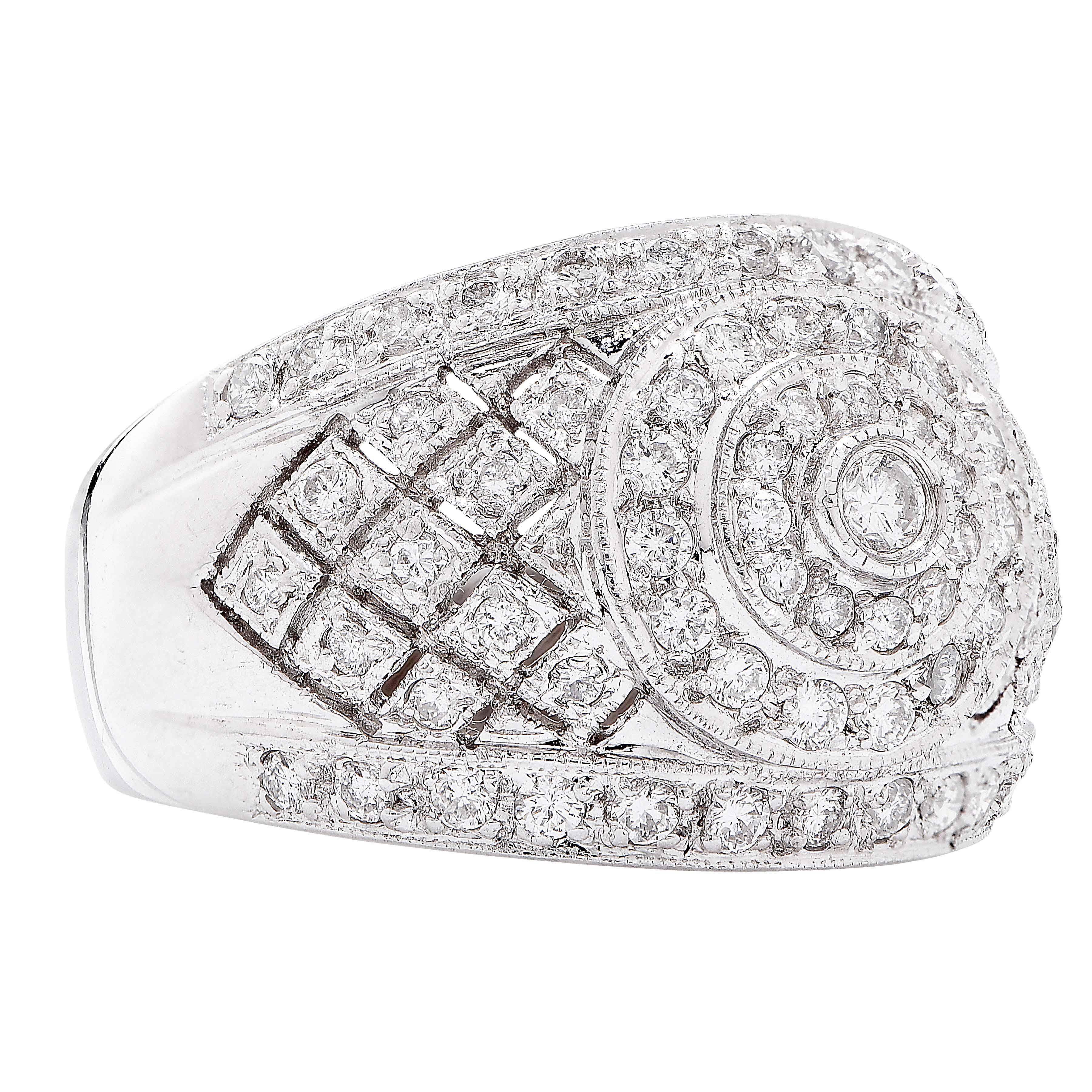 .90 Carat Diamond White Gold Cocktail Ring In Excellent Condition For Sale In Bay Harbor Islands, FL