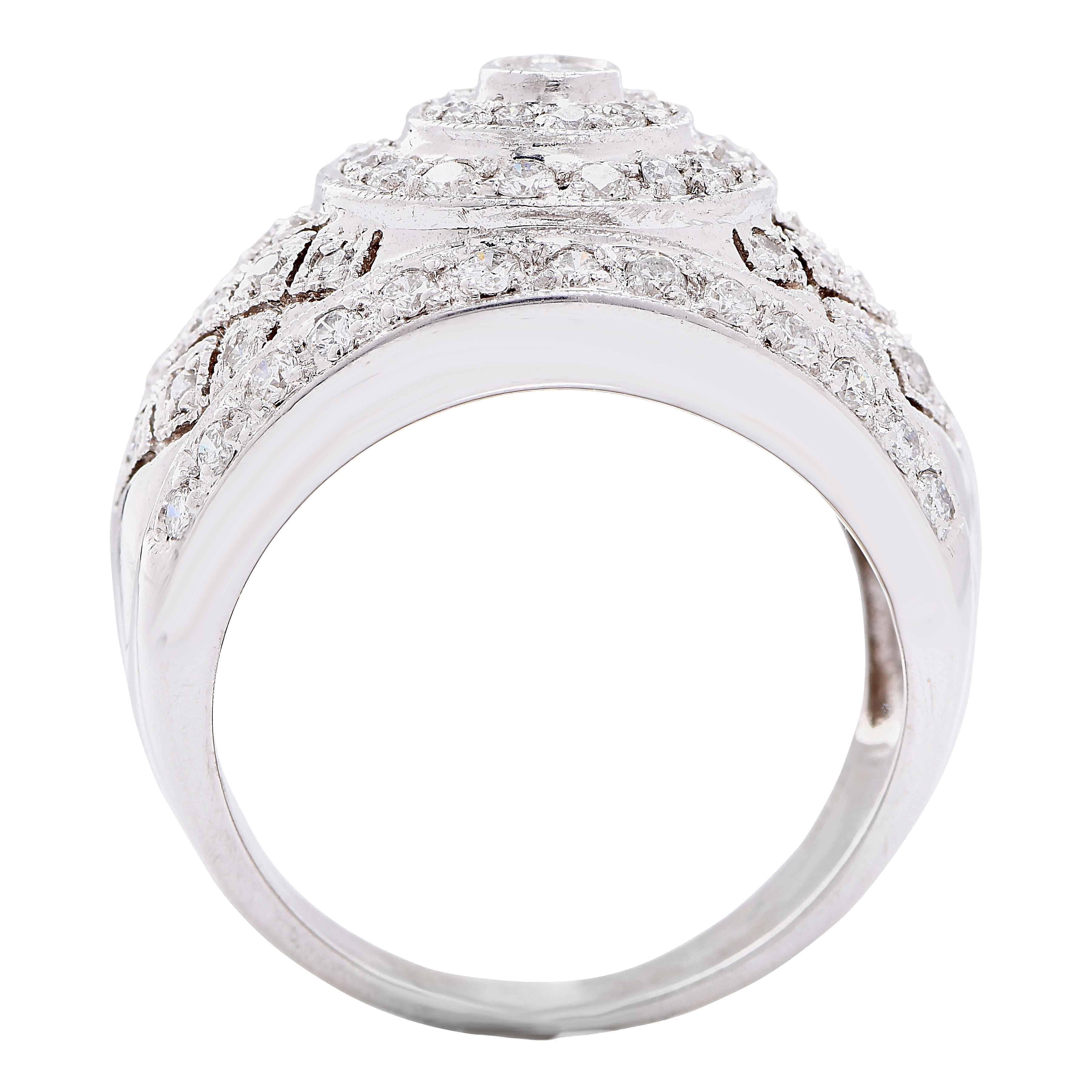 .90 Carat Diamond White Gold Cocktail Ring For Sale 2