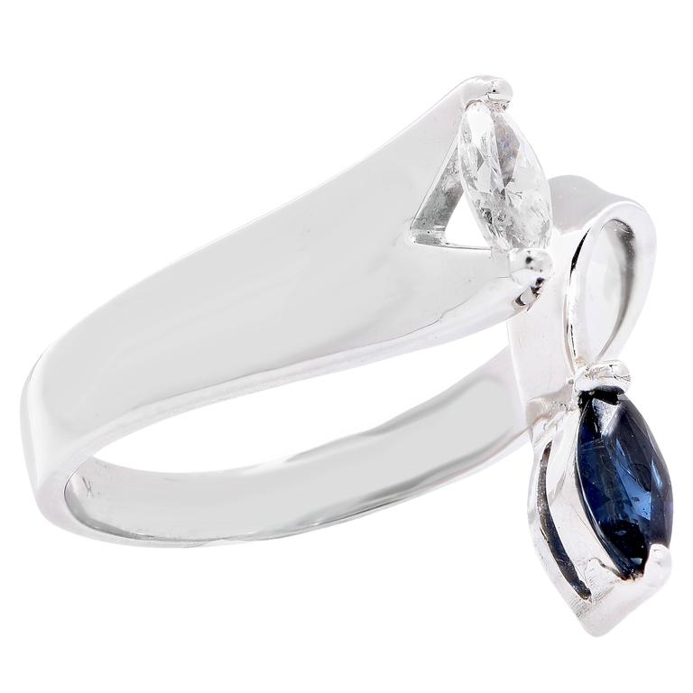 Ultra Modern Sapphire Diamond white gold Ring For Sale at 1stDibs