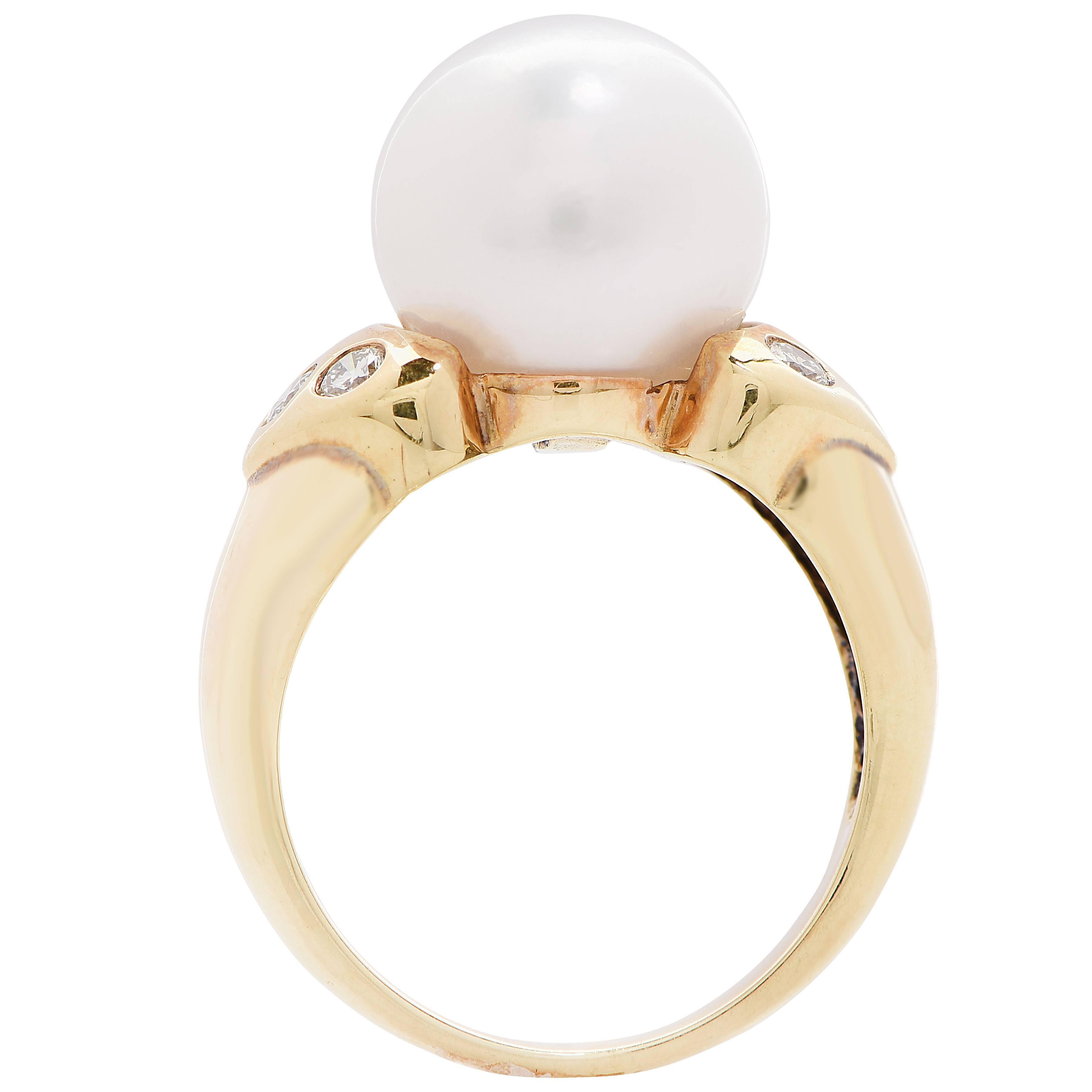 Cultured Pearl Diamond Gold Ring For Sale 2