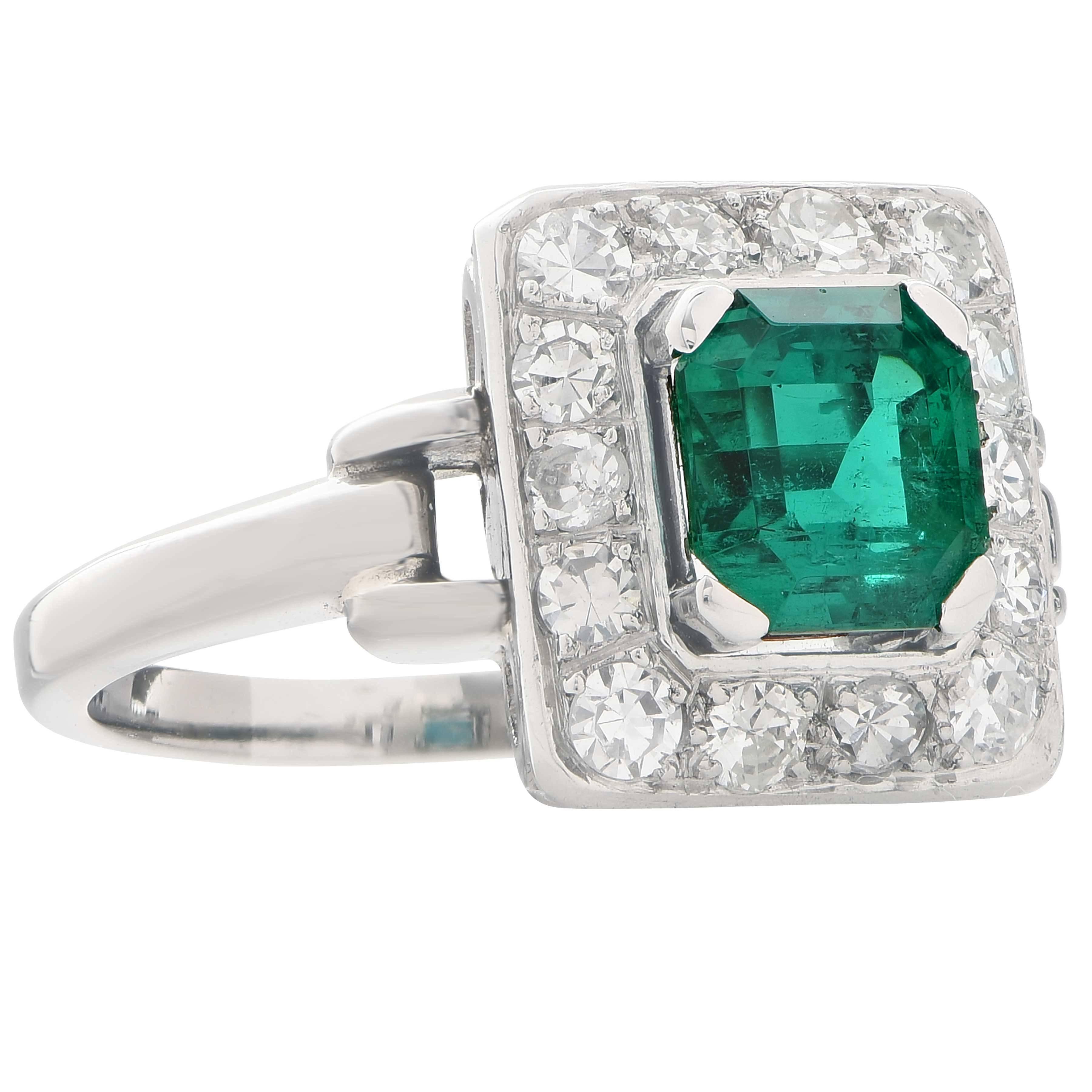 1.36 Carat Colombian Emerald No Treatment AGL Diamond Ring In Excellent Condition For Sale In Bay Harbor Islands, FL