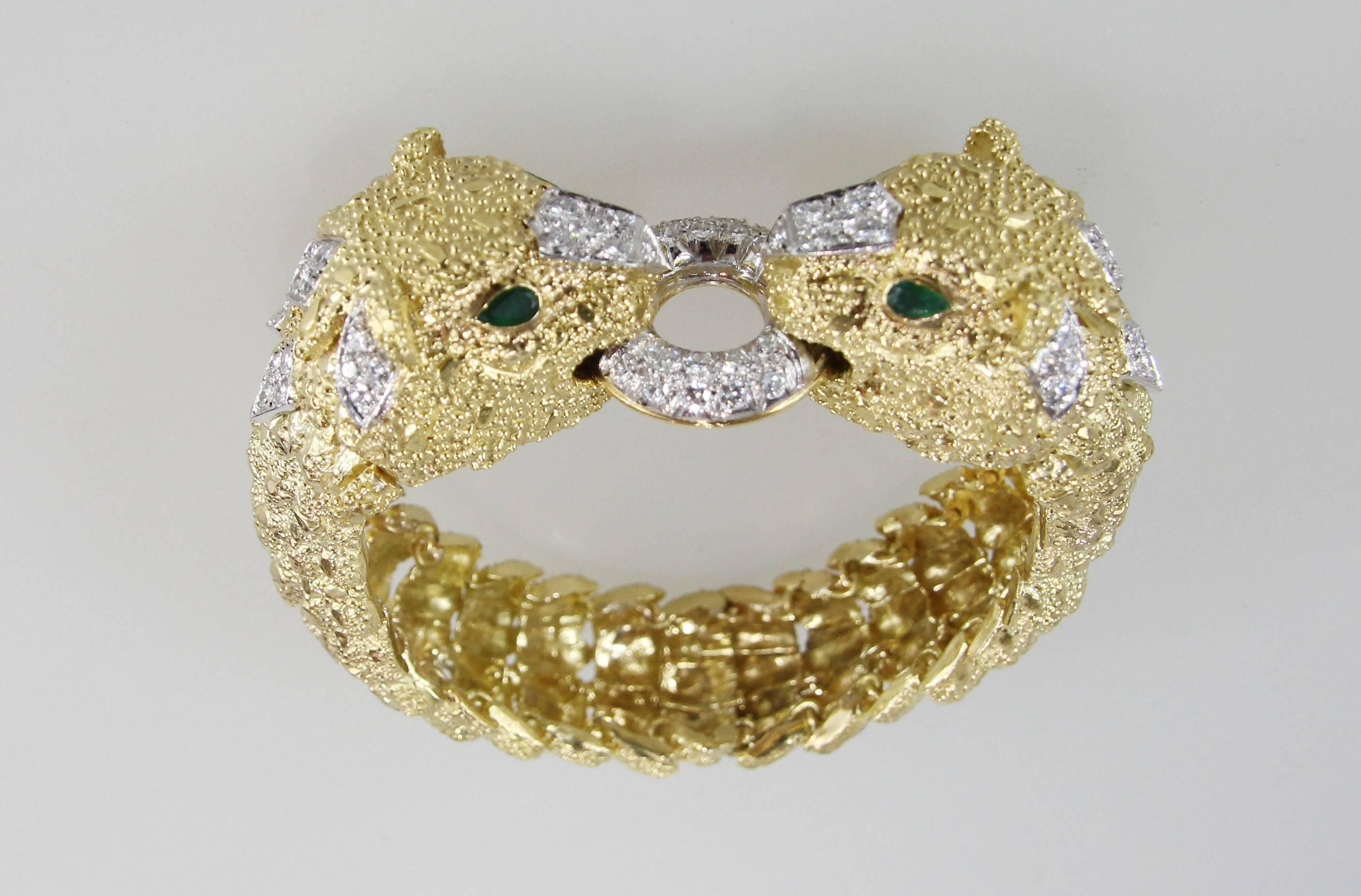 Diamond Gold Panther Bracelet with Interchangeable Emerald Bead Section In Excellent Condition In Bay Harbor Islands, FL