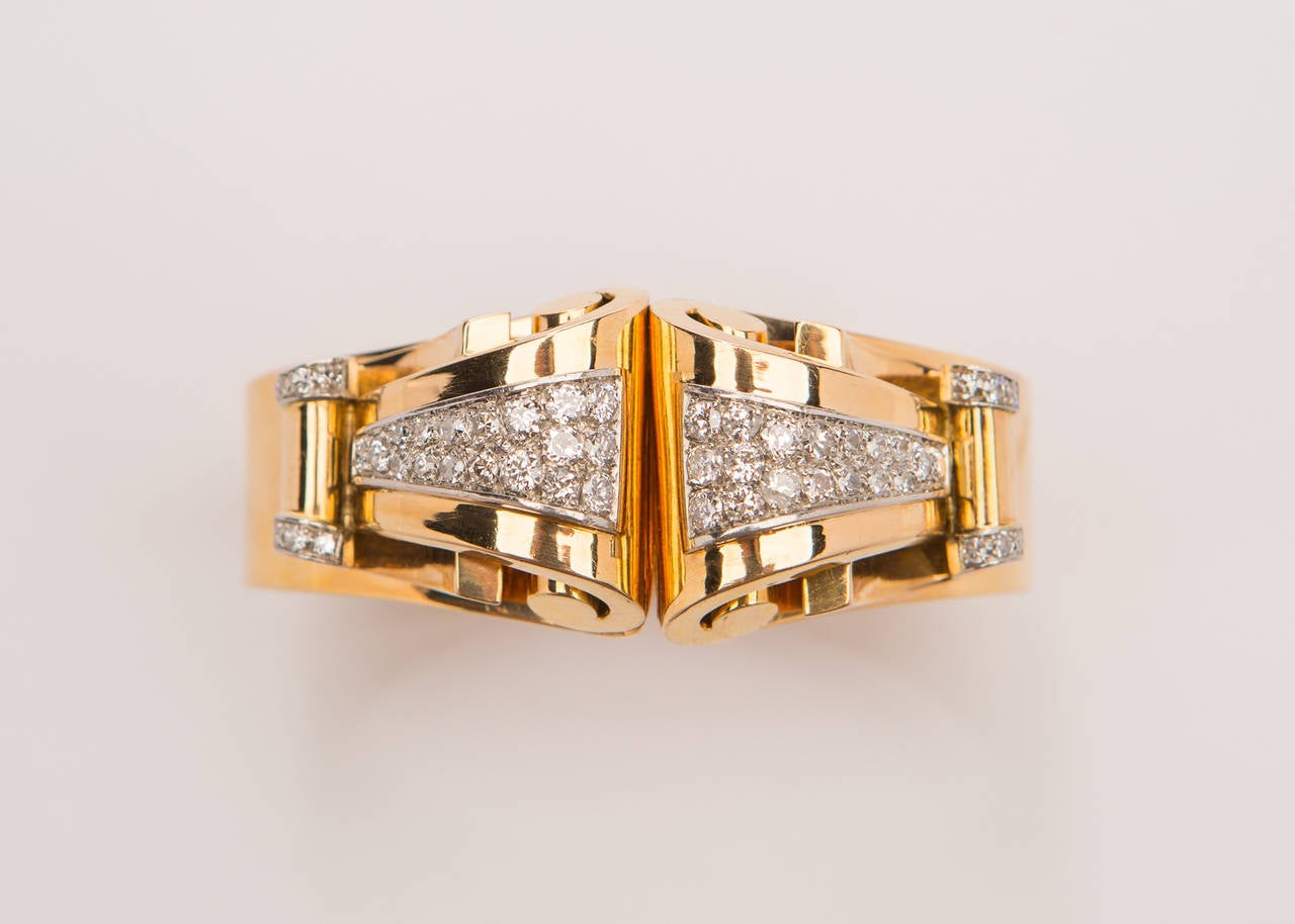 Retro Gold Bracelet with Diamond Clips In Excellent Condition In Atlanta, GA