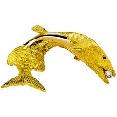 Retro Tiffany & Co. Diamond Gold Fish Brooch