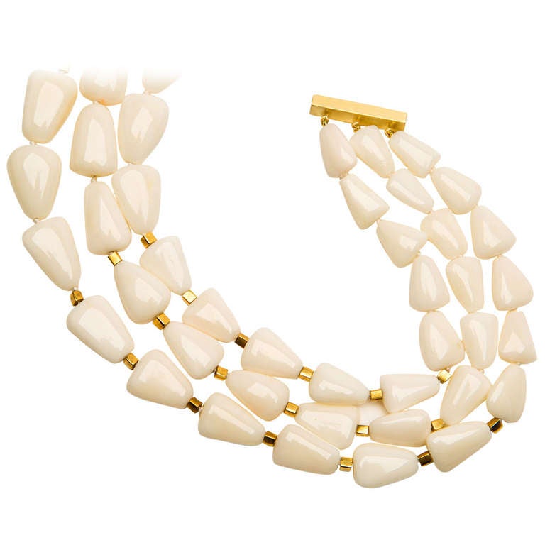 Exceptional Gem Quality White Coral Gold Necklace