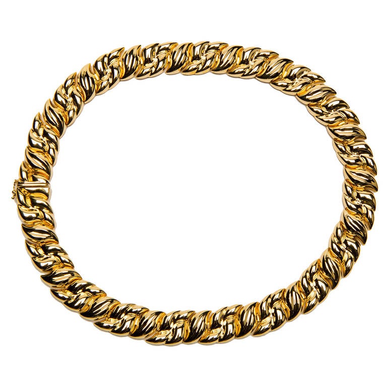 Neiman Marcus Classic Gold Link Necklace