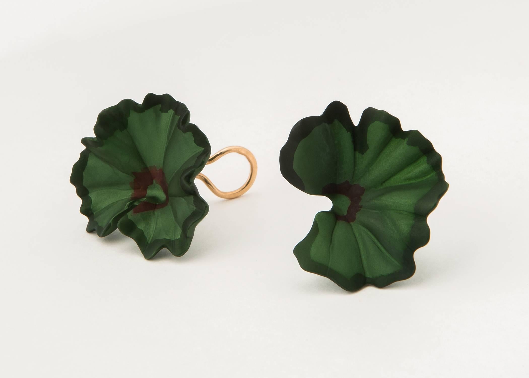 jar geranium earrings