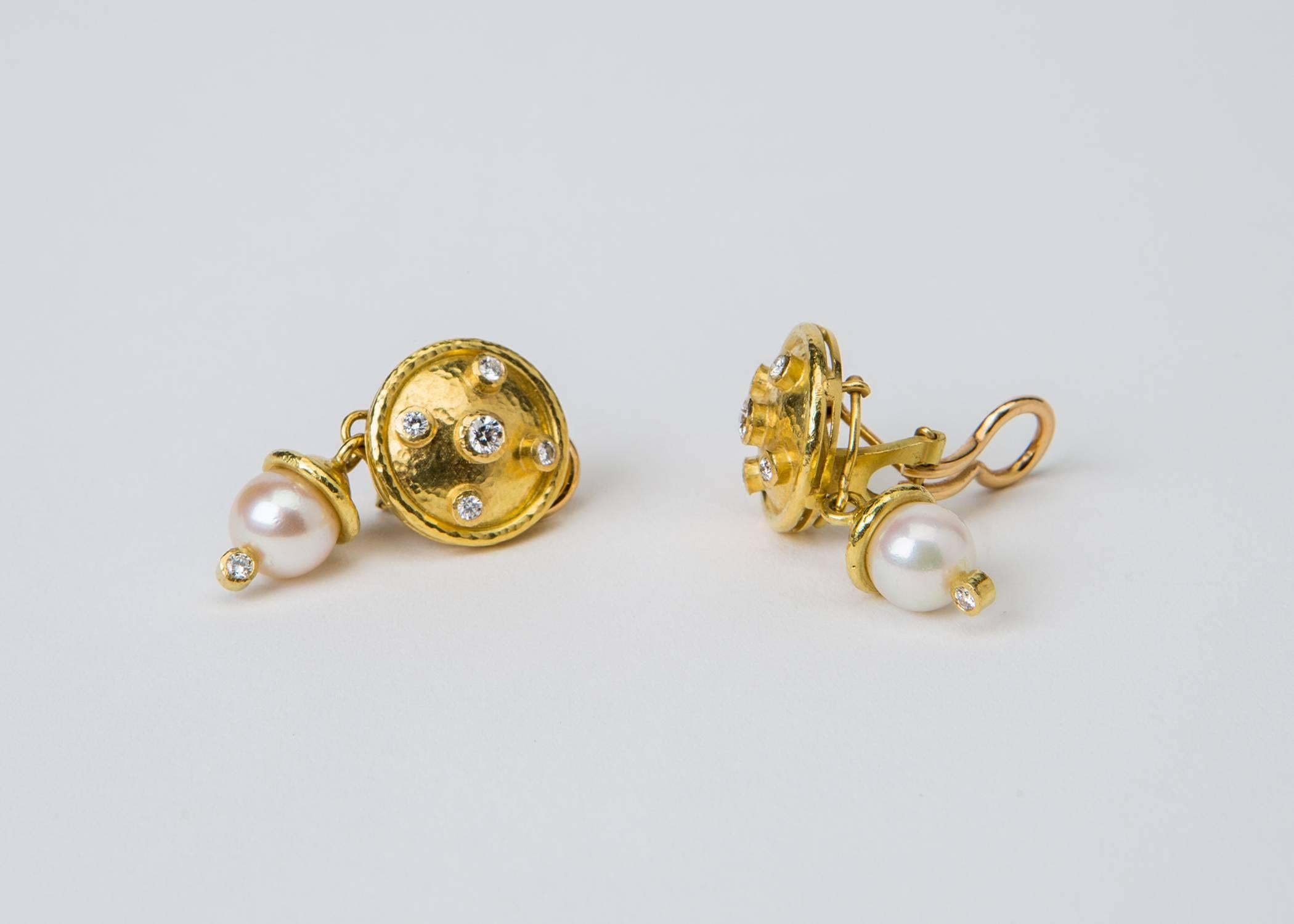 Less is more ! Elizabeth Locke accents a simple textured gold top with brilliant cut diamonds and finishes it with the beauty of a classic cultured pearl. 1 1/4 inches in length. 