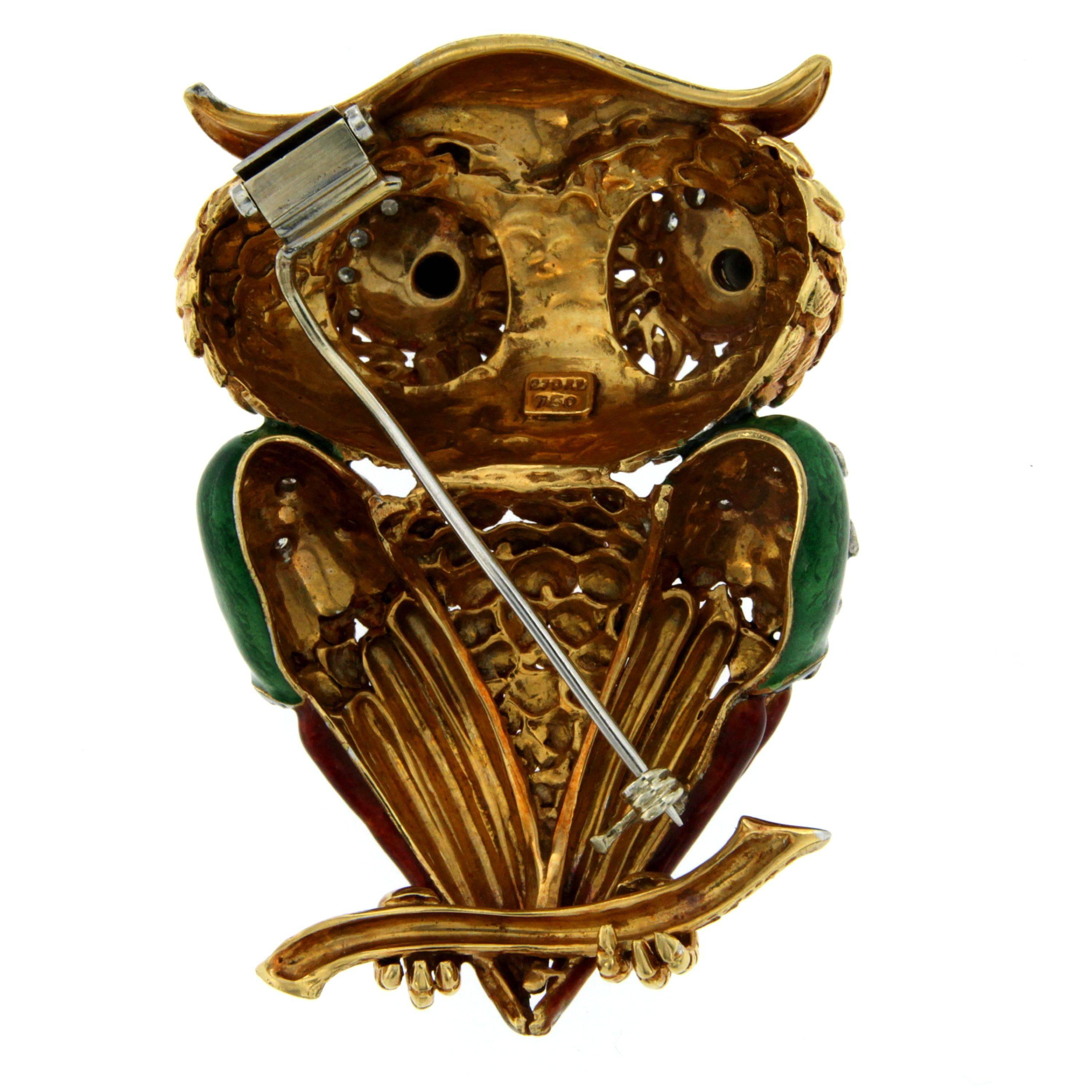 For sale this Beautiful and Pleasant brooch from 1980' origin Italy.
It is made of solid 18k yellow Gold, marked 750 and 279AL (Valenza Italy) about the goldsmith
The brooch represents a nice Owl, animal has always considered Lucky, and it is very