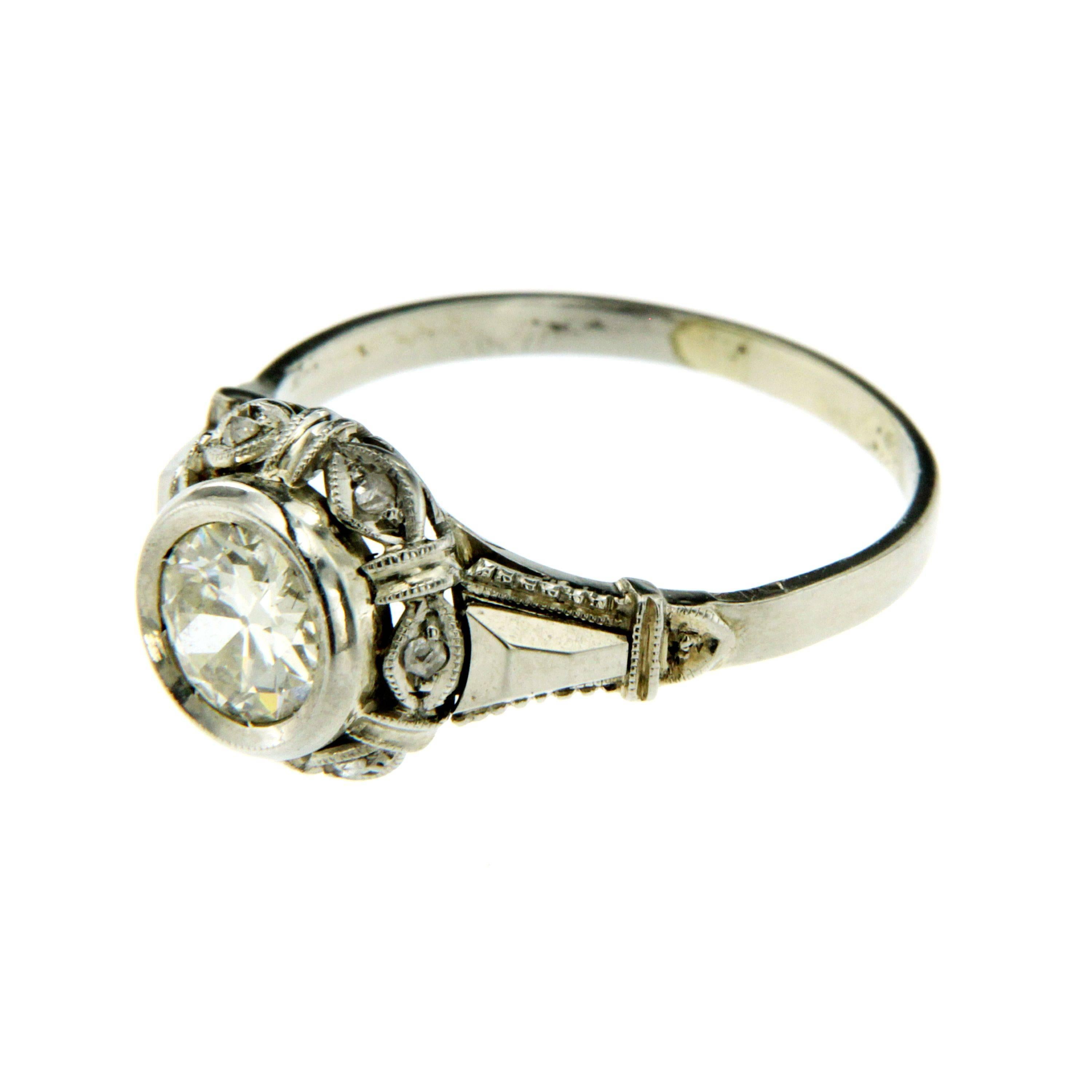Art Deco Diamond Gold Ring In Excellent Condition In Napoli, Italy